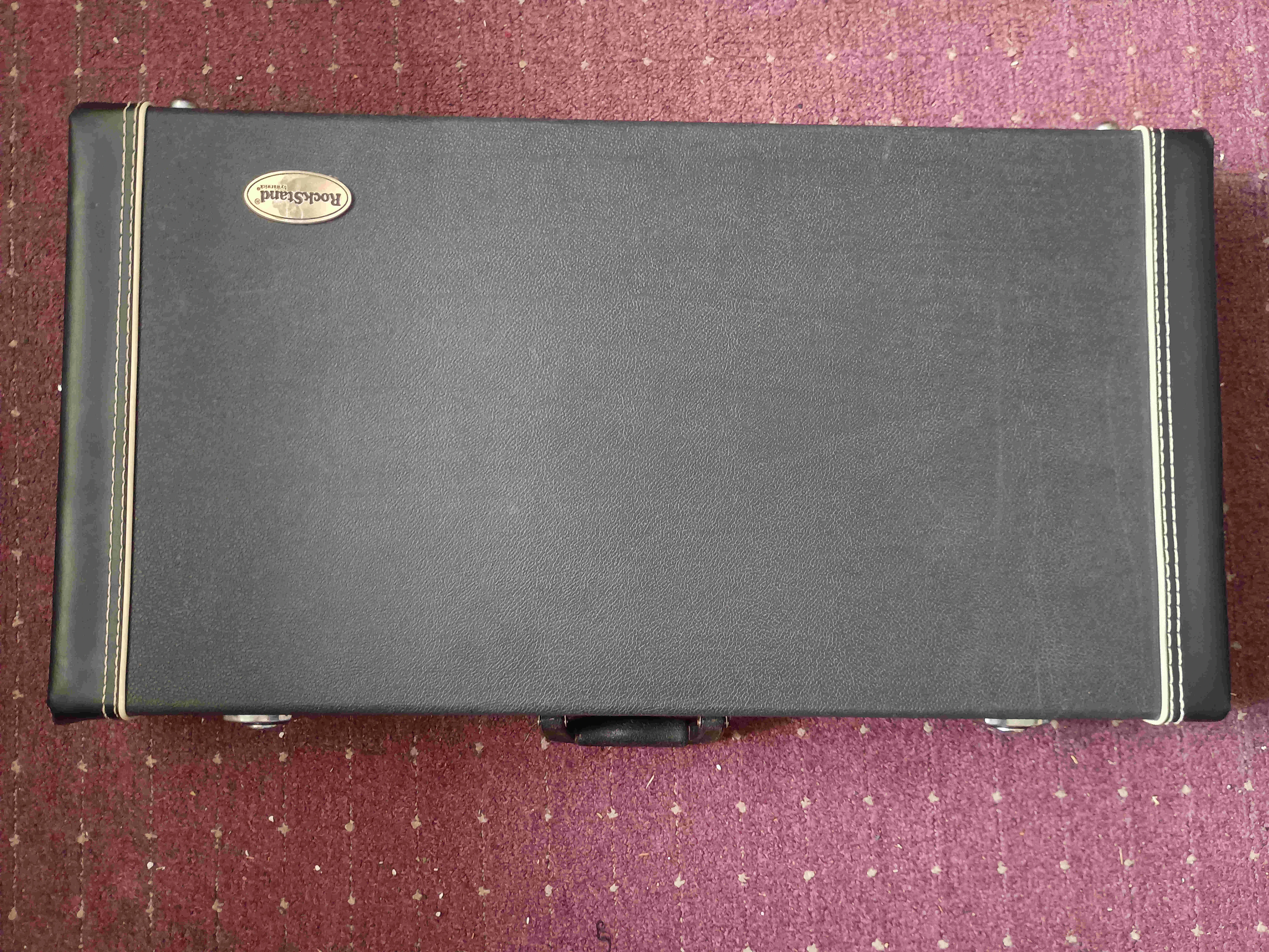 geschlossener Koffer