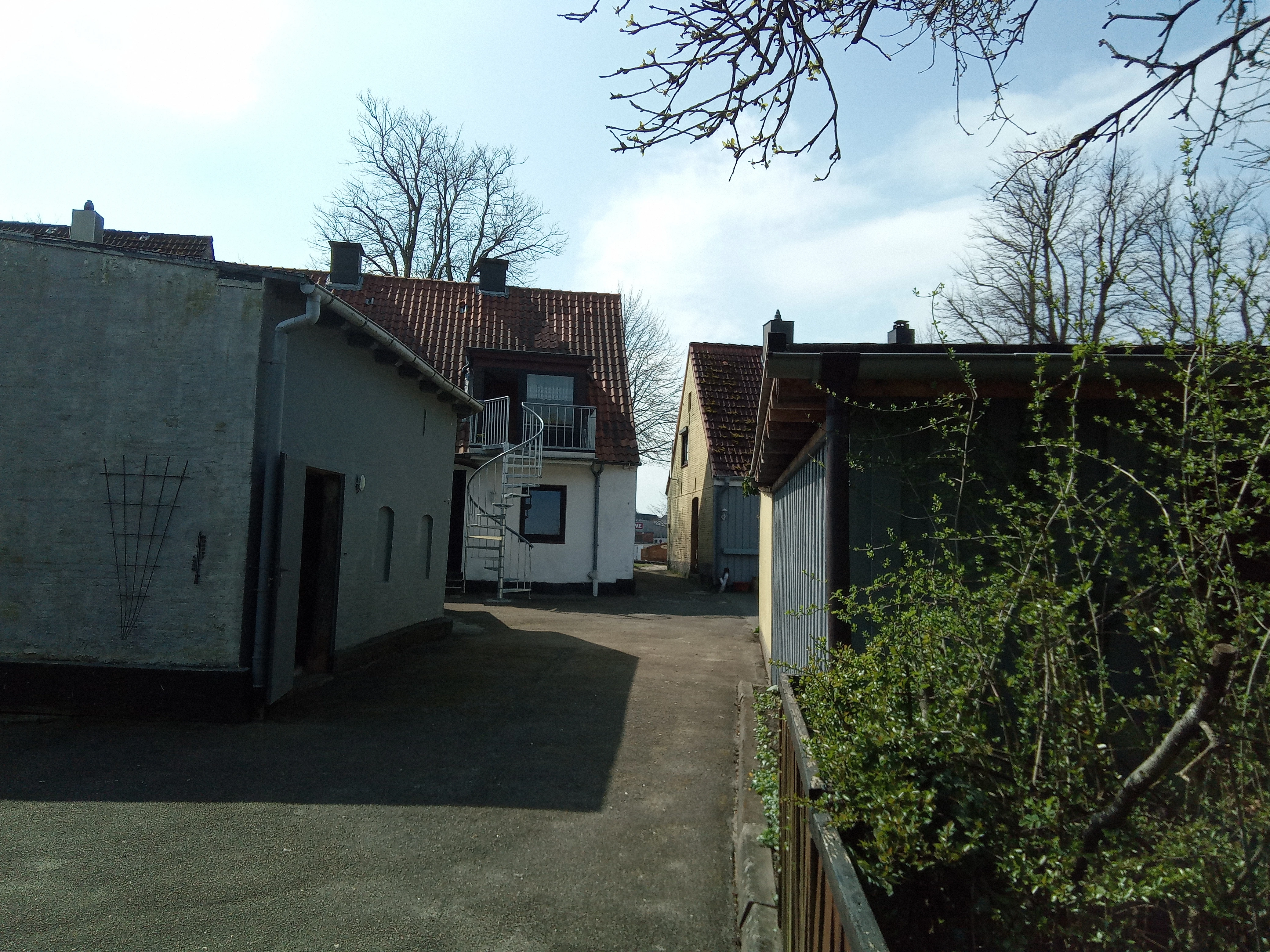 Hof mit Stellplatz 
