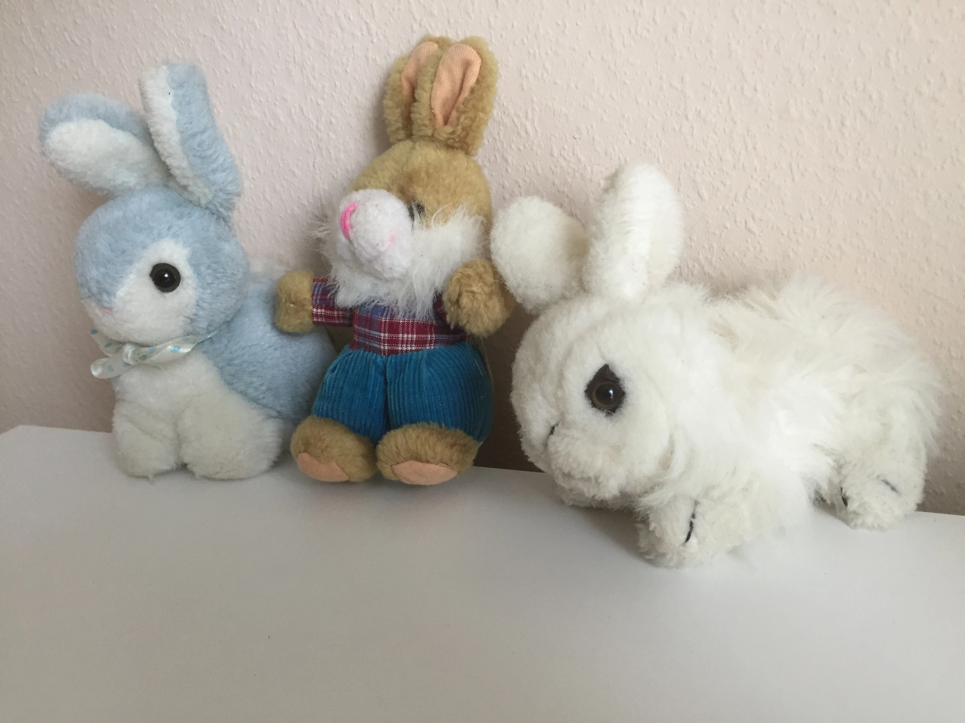  Häschen Stoff- / Kuscheltiere -Sammlerstücke- 