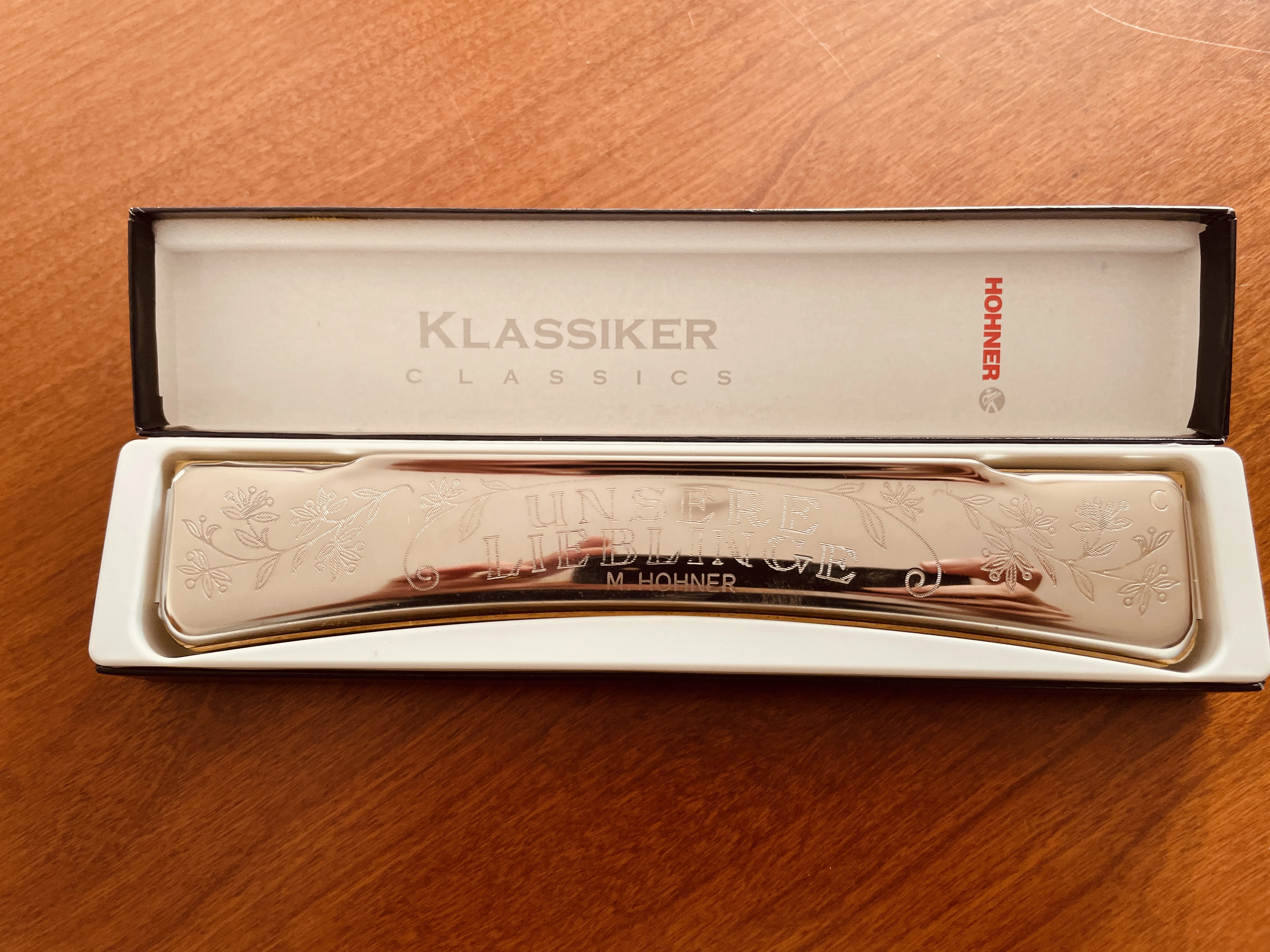 Mundharmonika in Verpackung