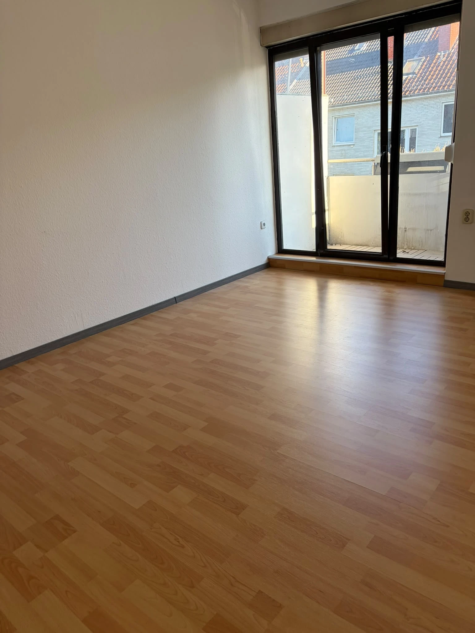 Zimmer mit Balkon