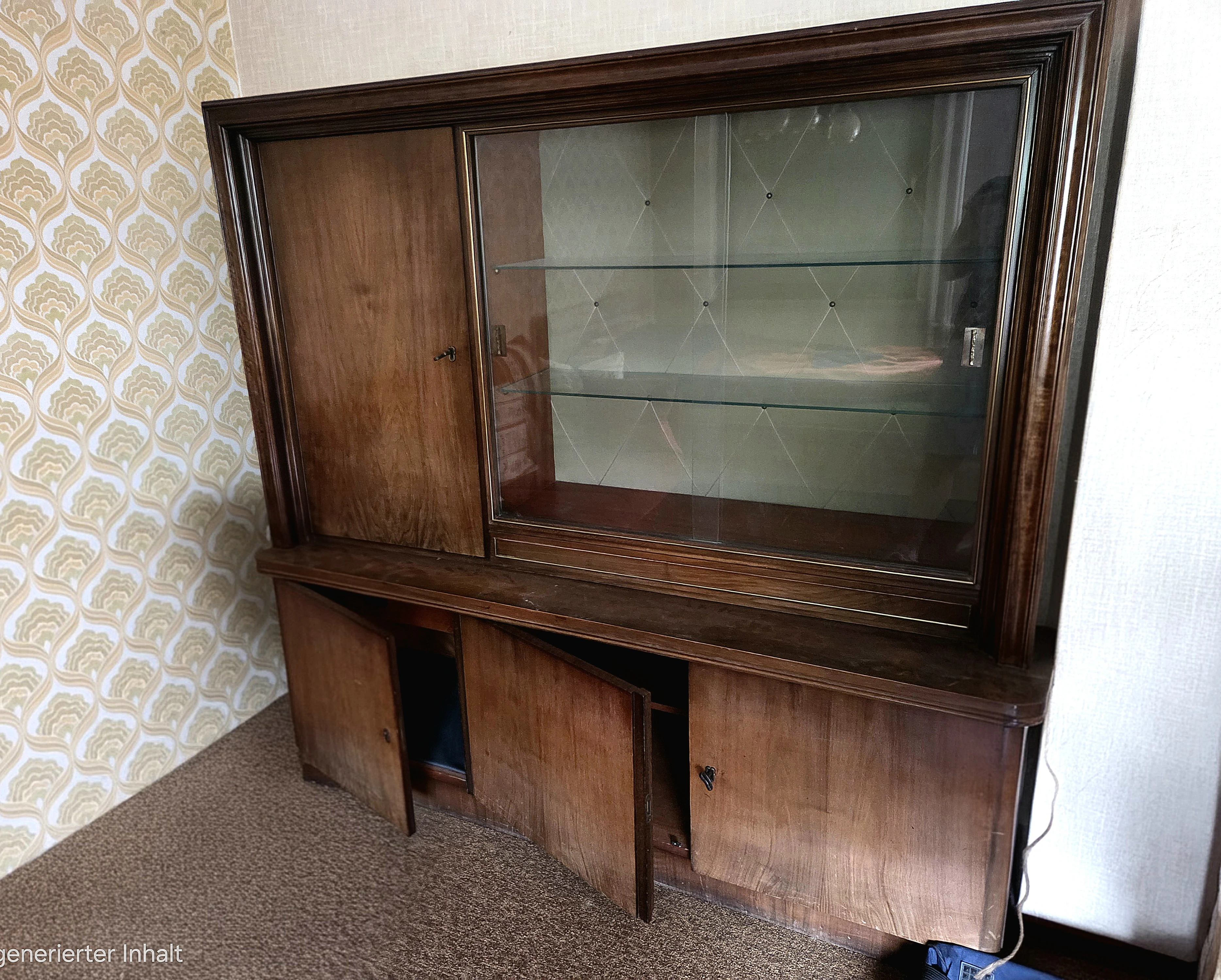 Vitrinenschrank bxh= 1,65x1,60m: 150€