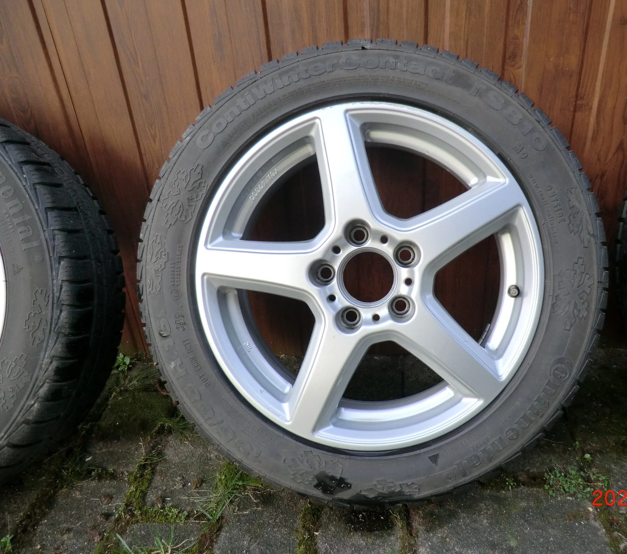 195 / 55 R 16
