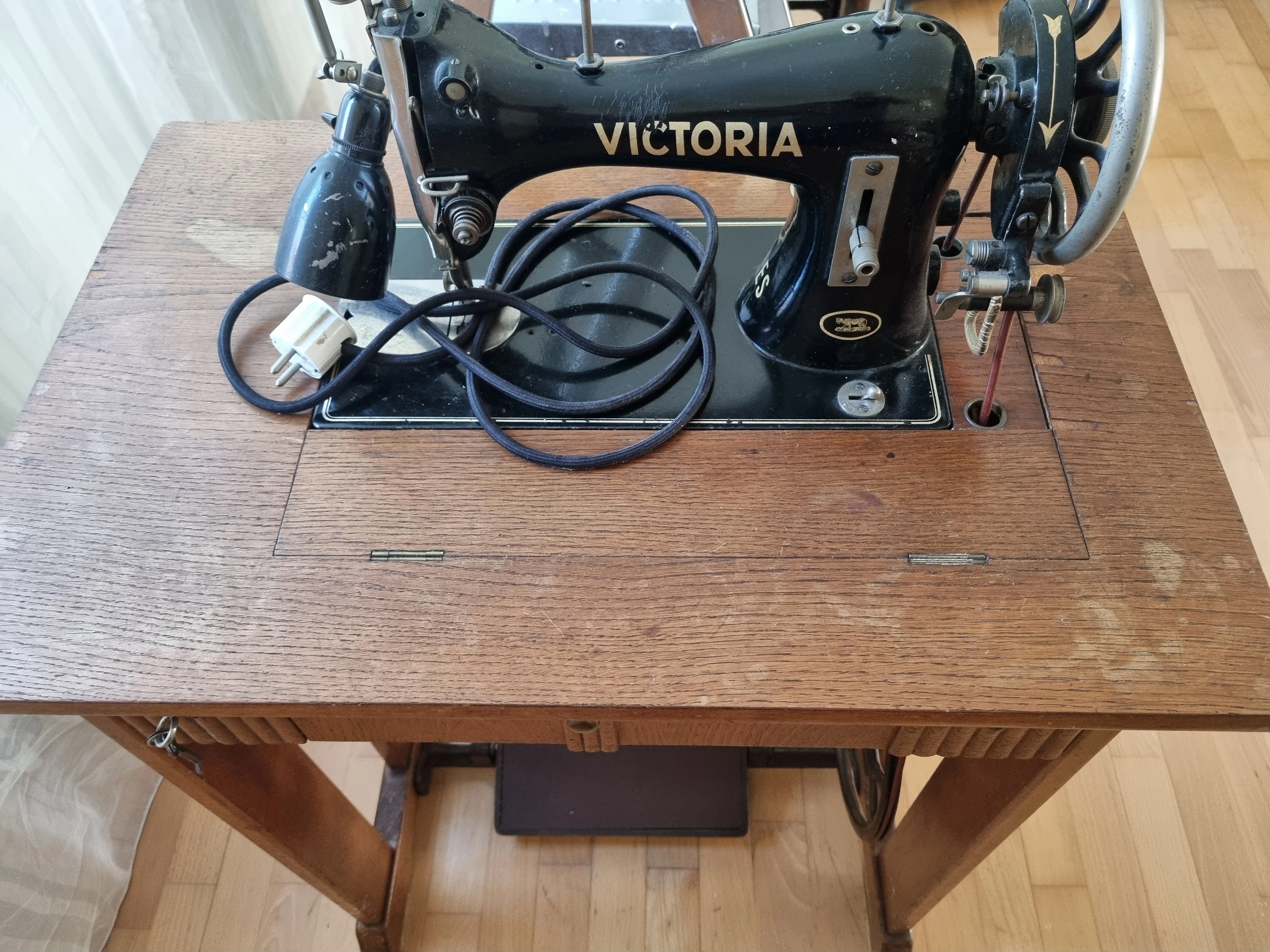 Victoria Nähmaschine 