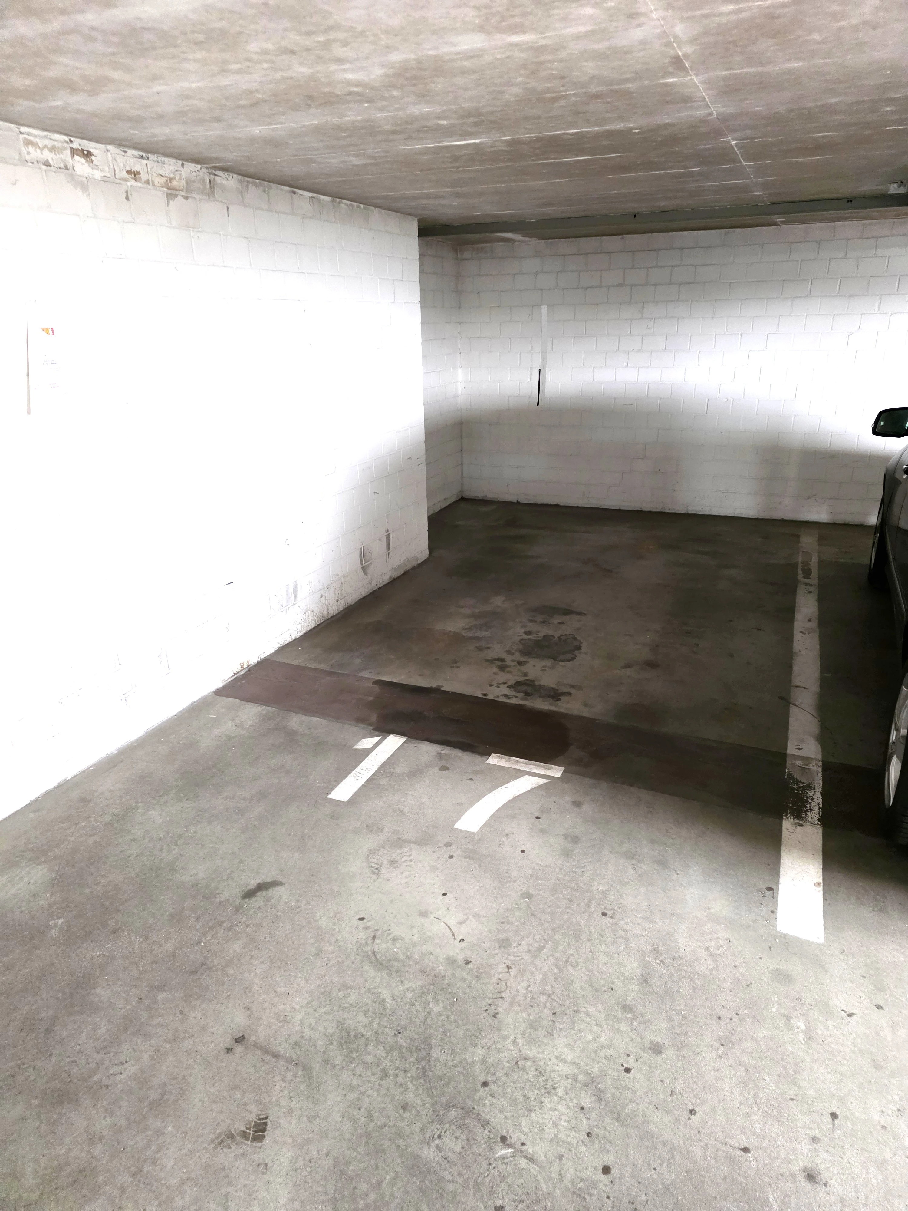 Garagenstellplatz