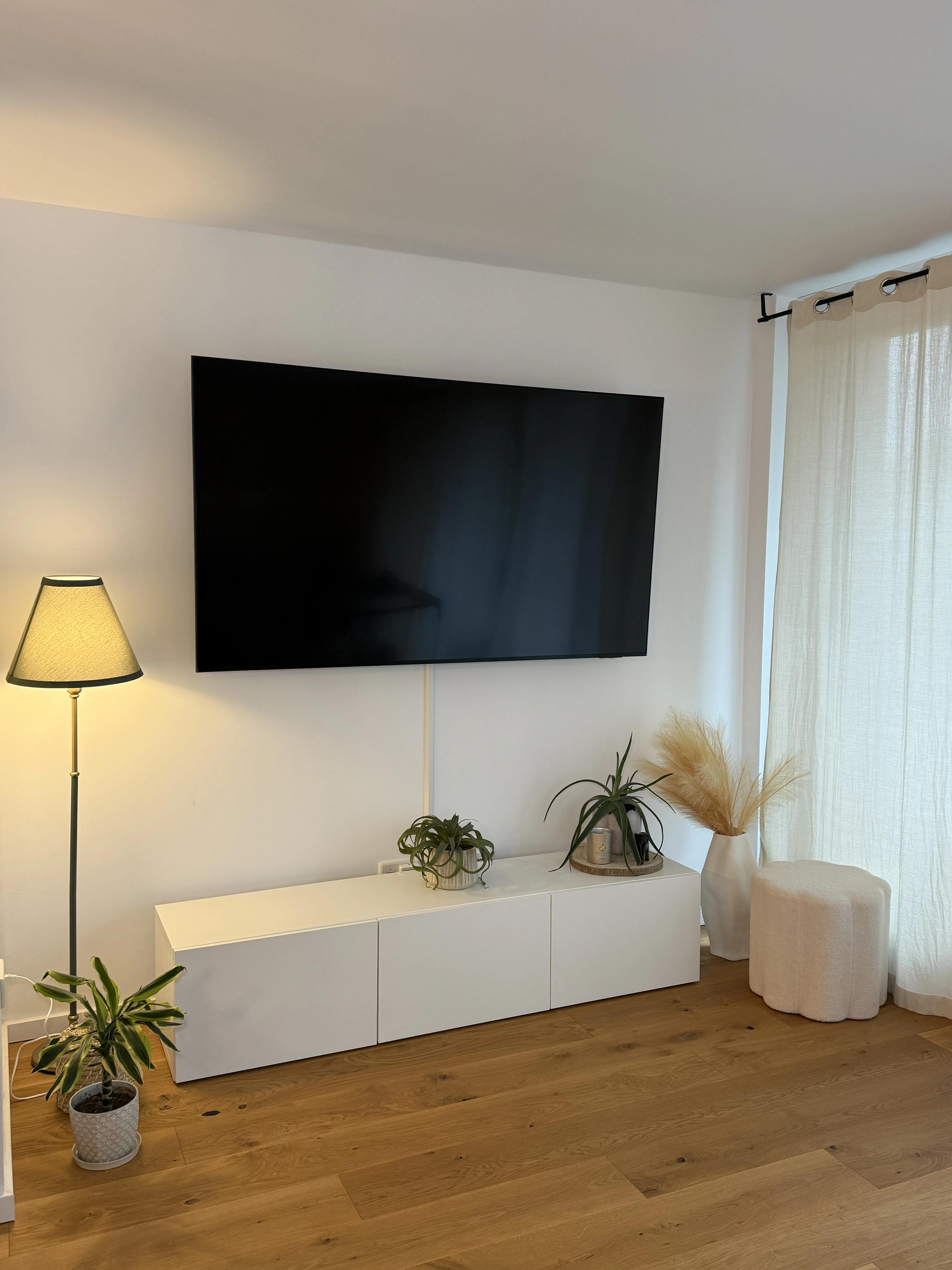 Wohnzimmer mit TV 