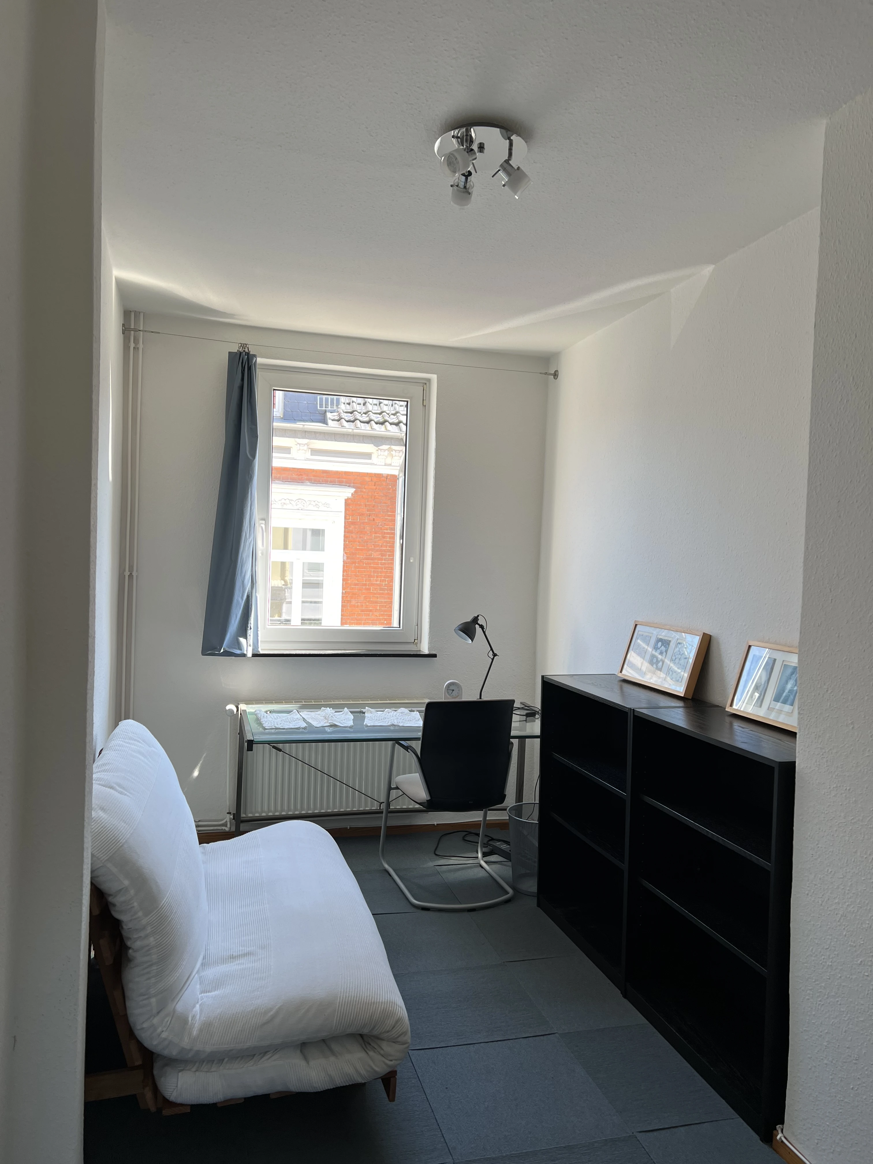Wohn- und Arbeitszimmer