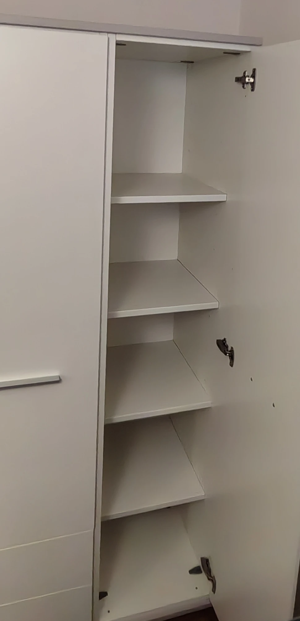 Kleiderschrank