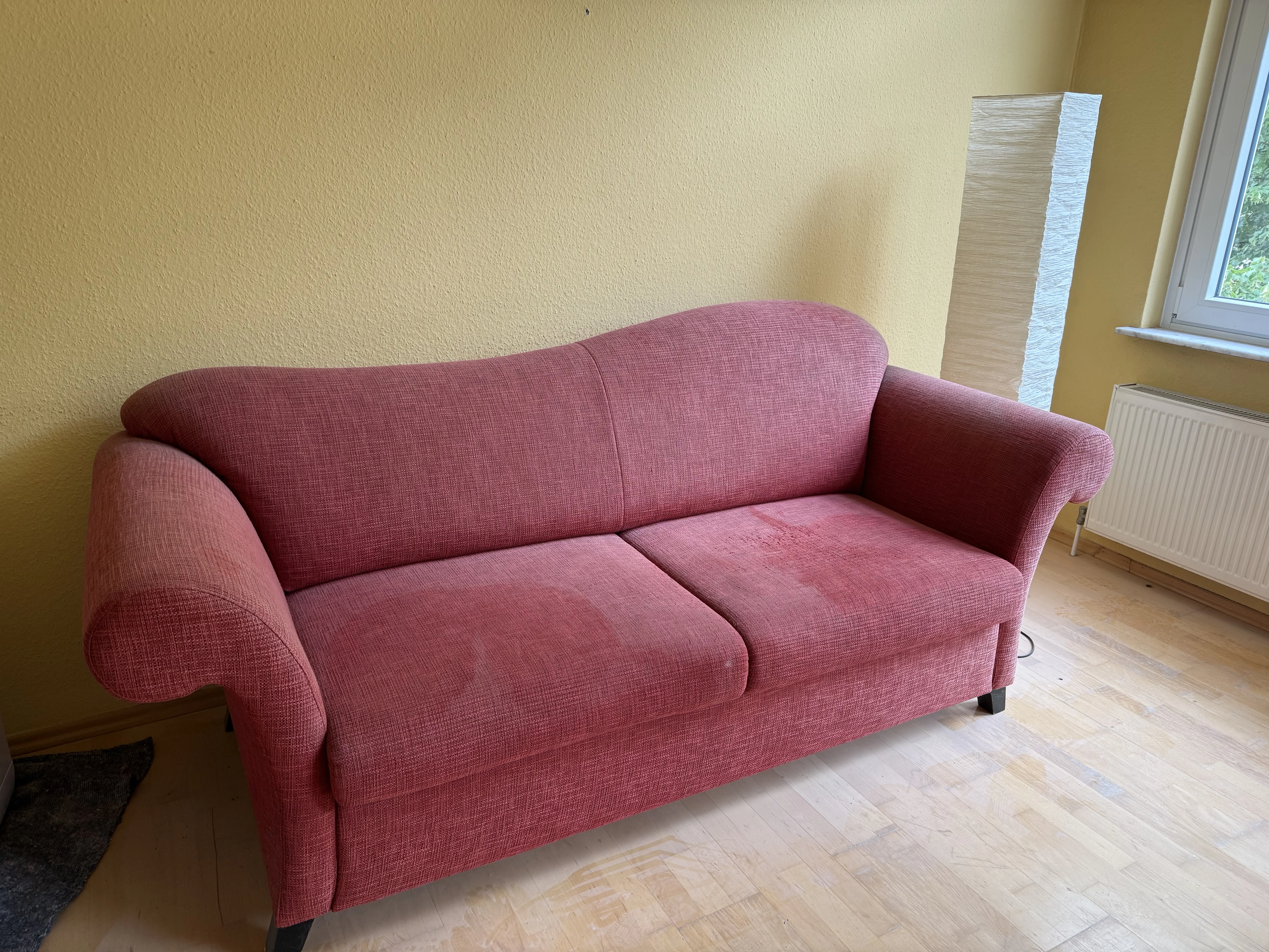 Rotes Sofa 