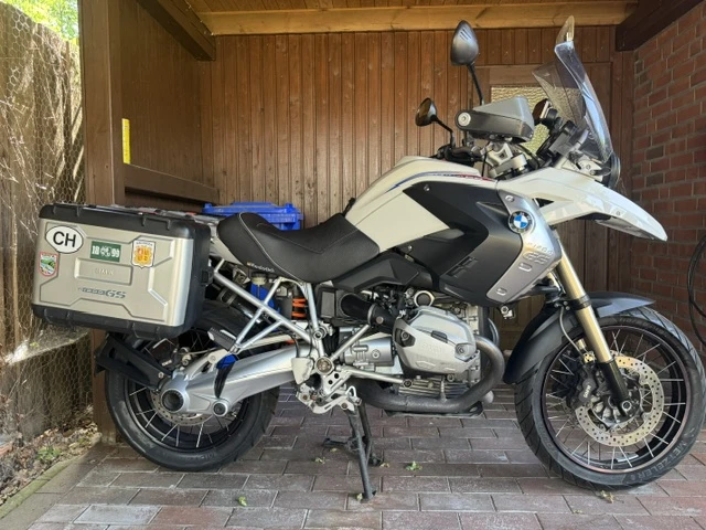 Motorrad rechts