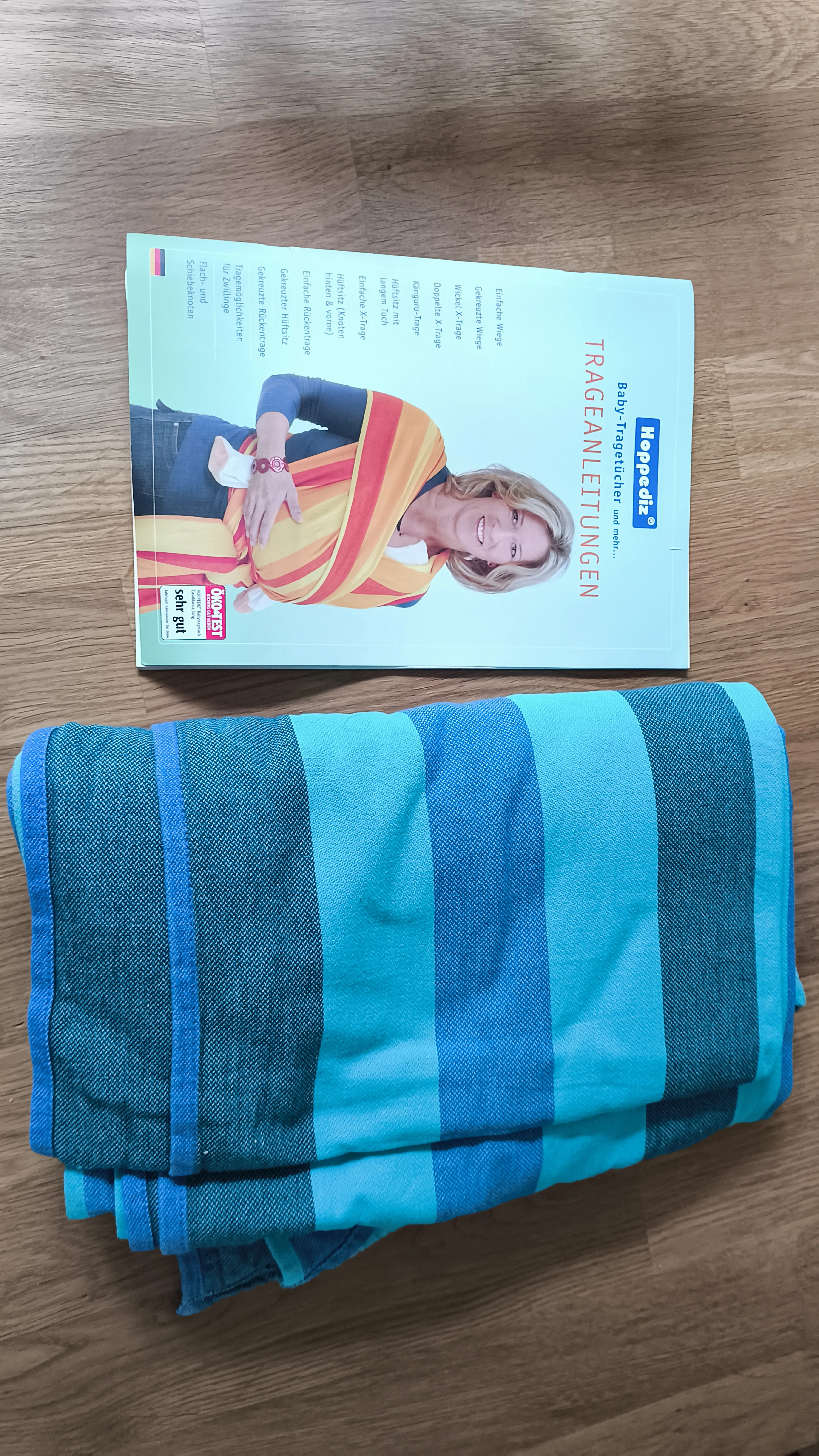 Tuch und Buch