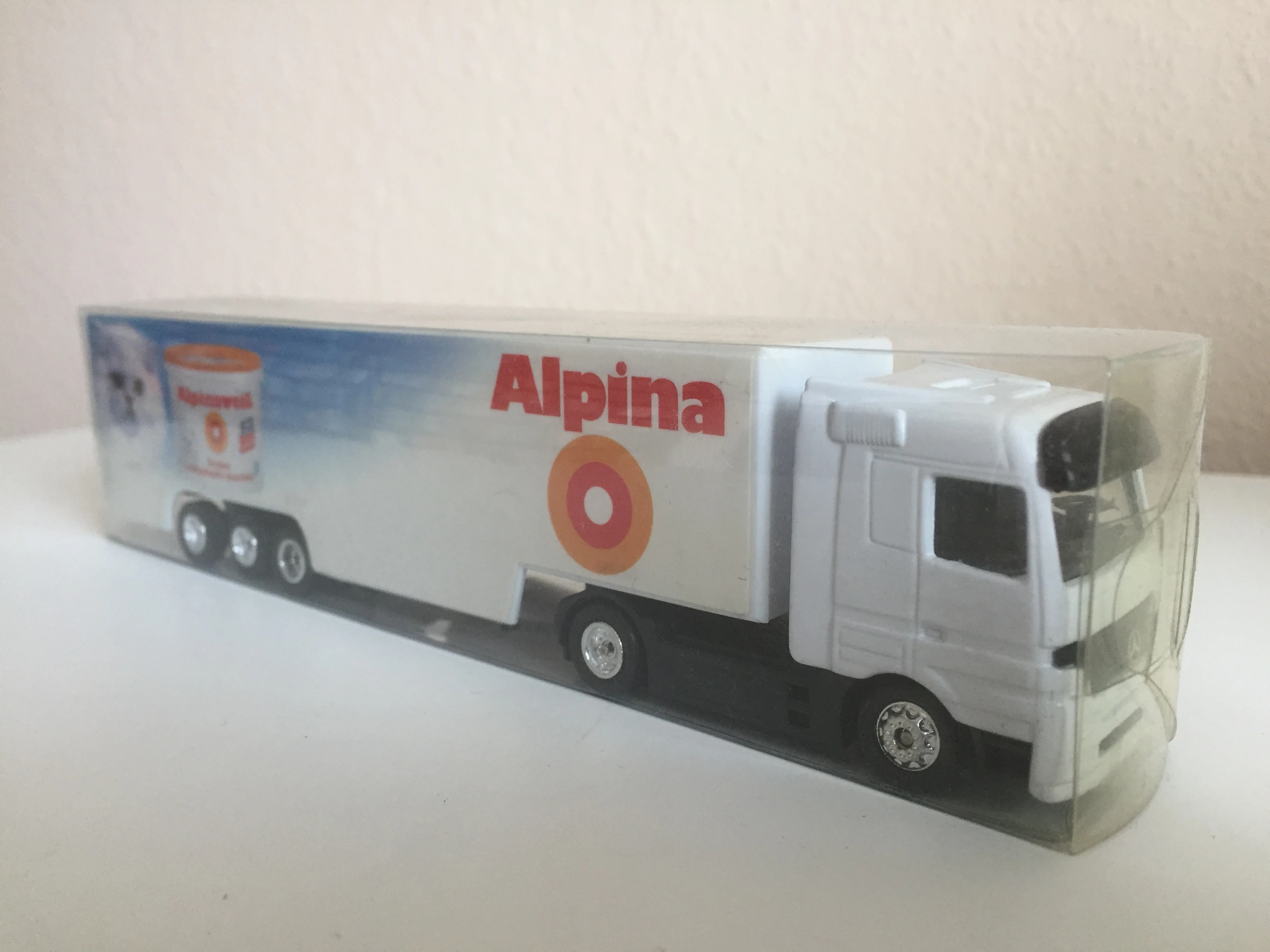   Mercedes Benz Koffersattelzug Gabotex-Modellauto 