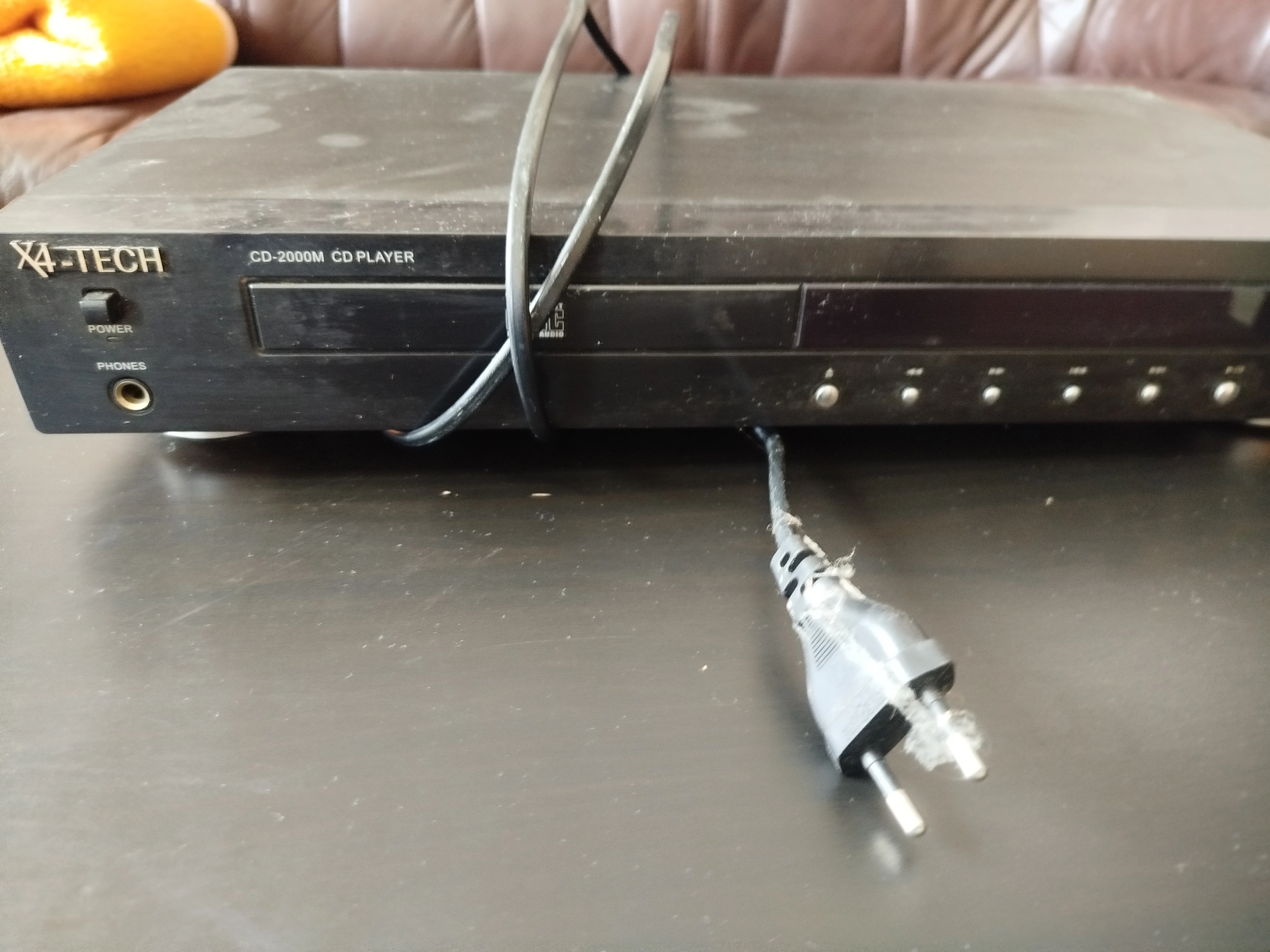 X4-TECH CD Player 