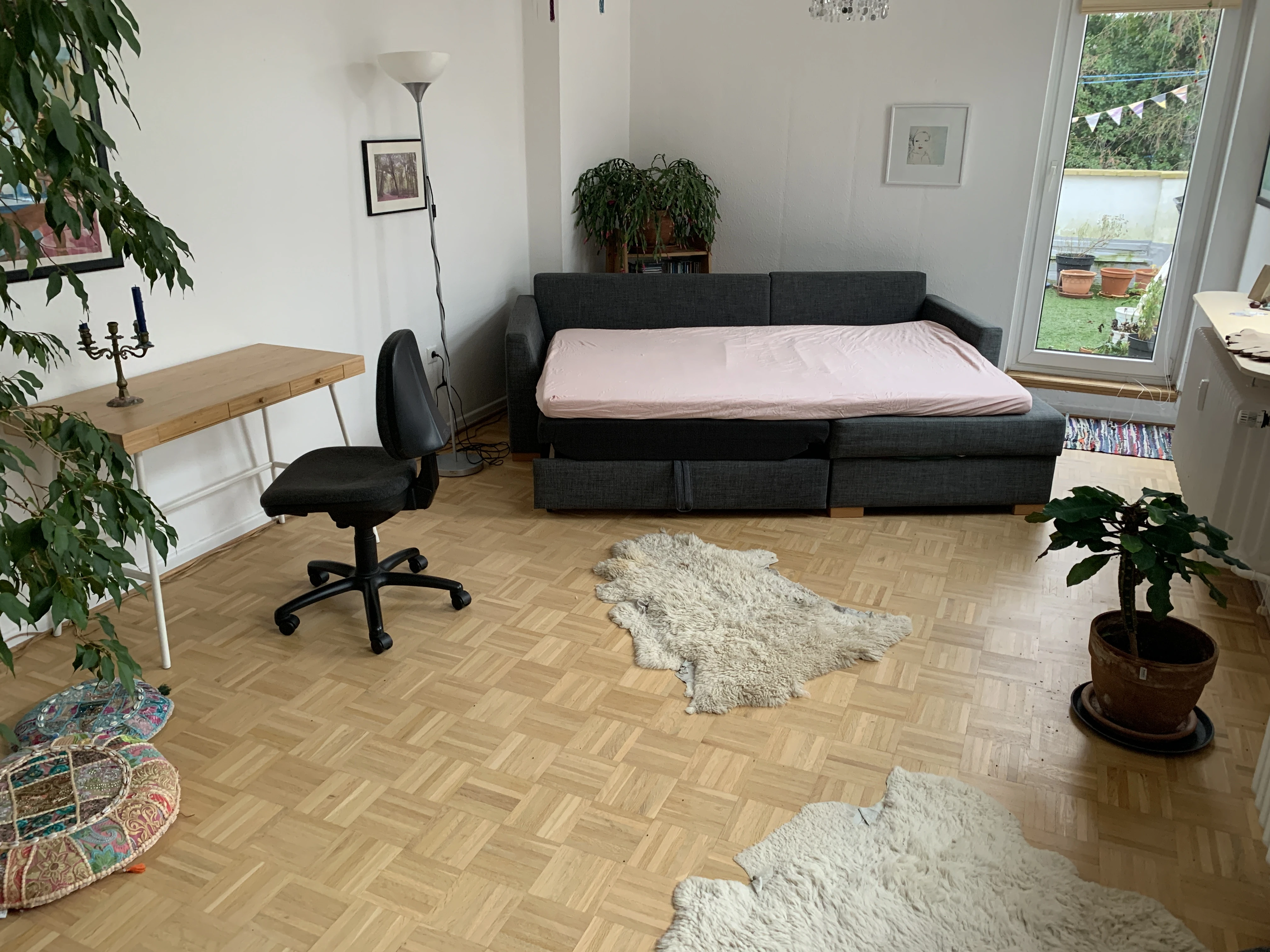 Ausziehcouch mit Topping - sehr bequem :)