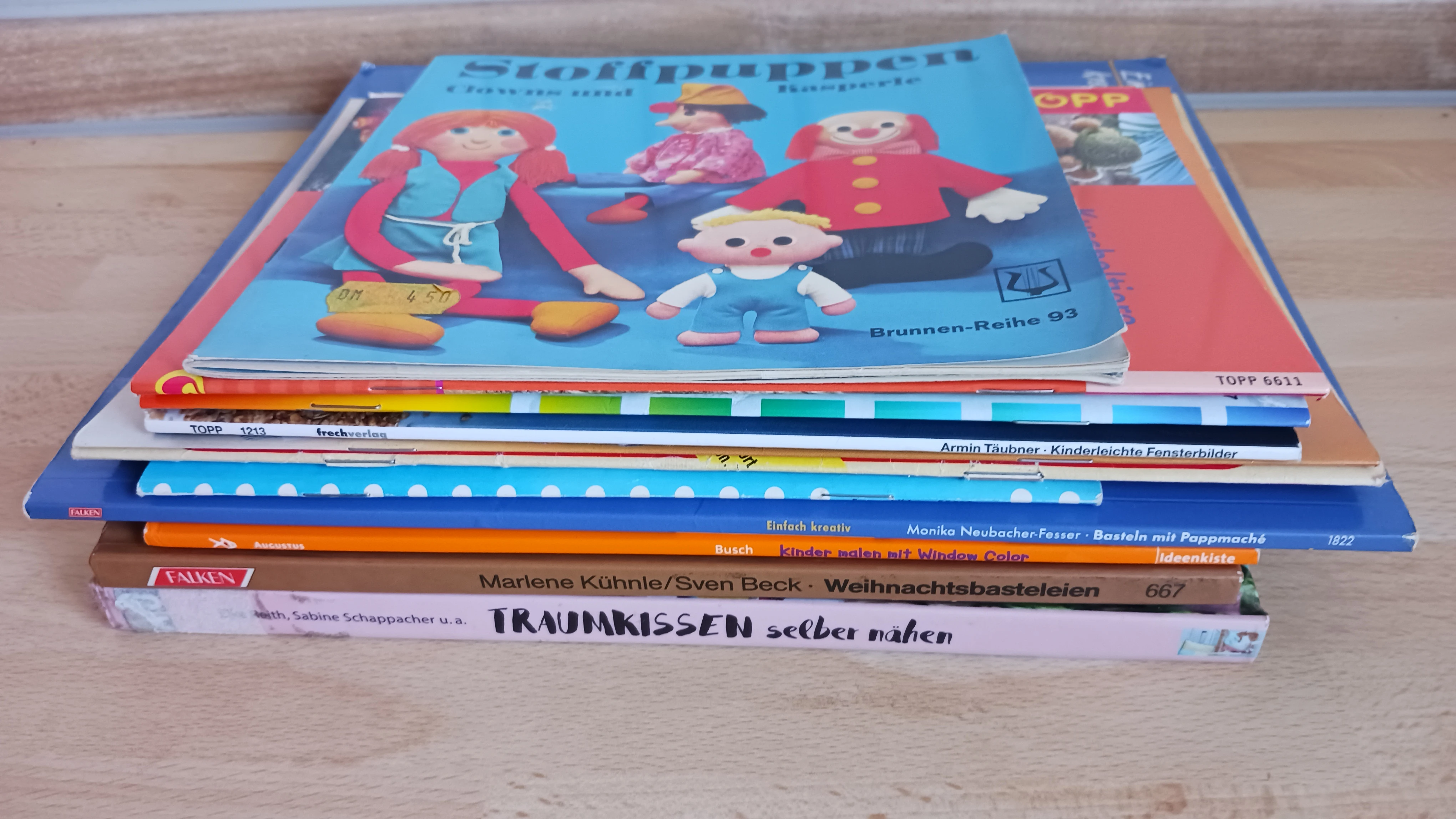 Bastelbüchersammlung