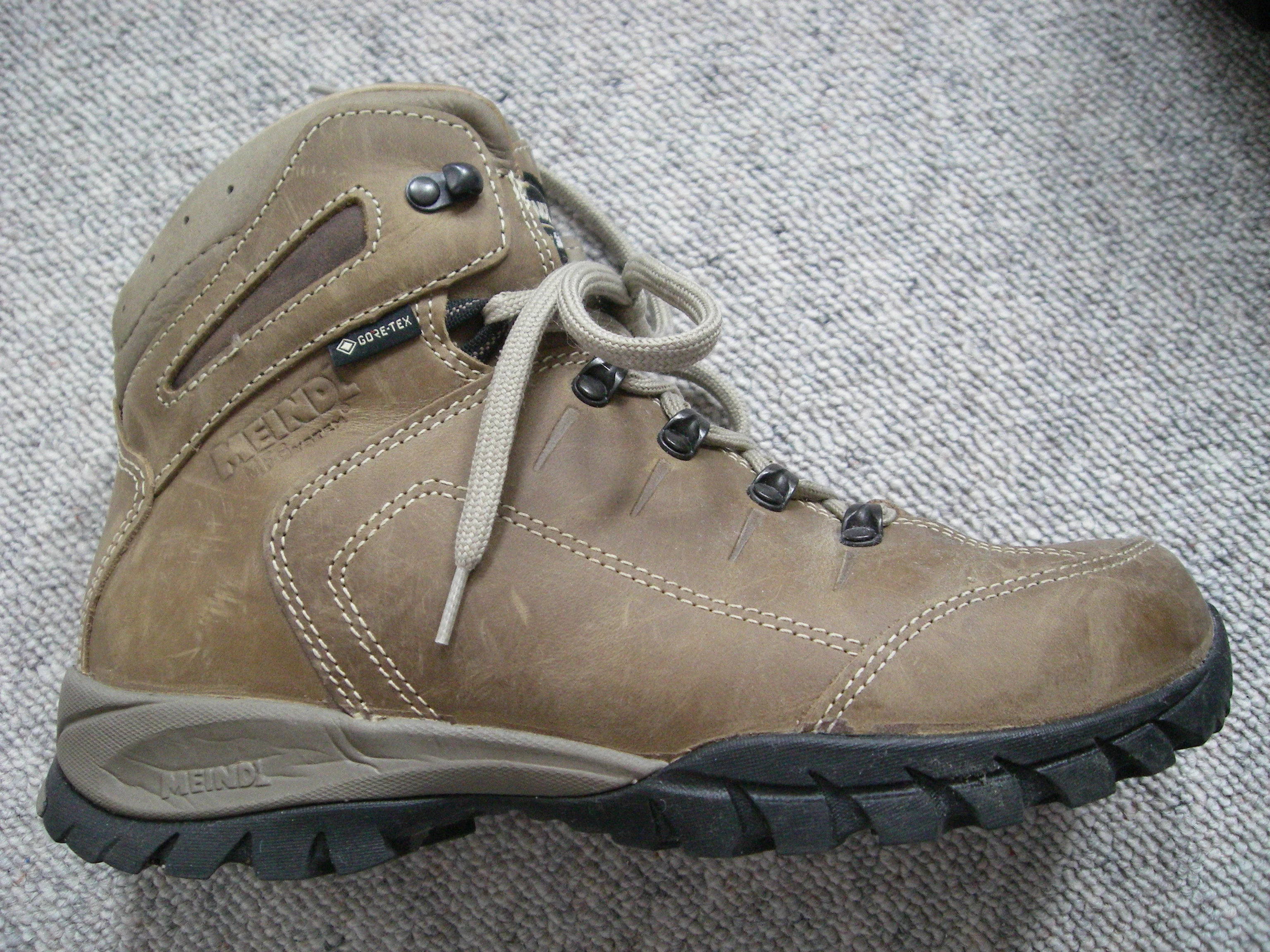 ein Schuh