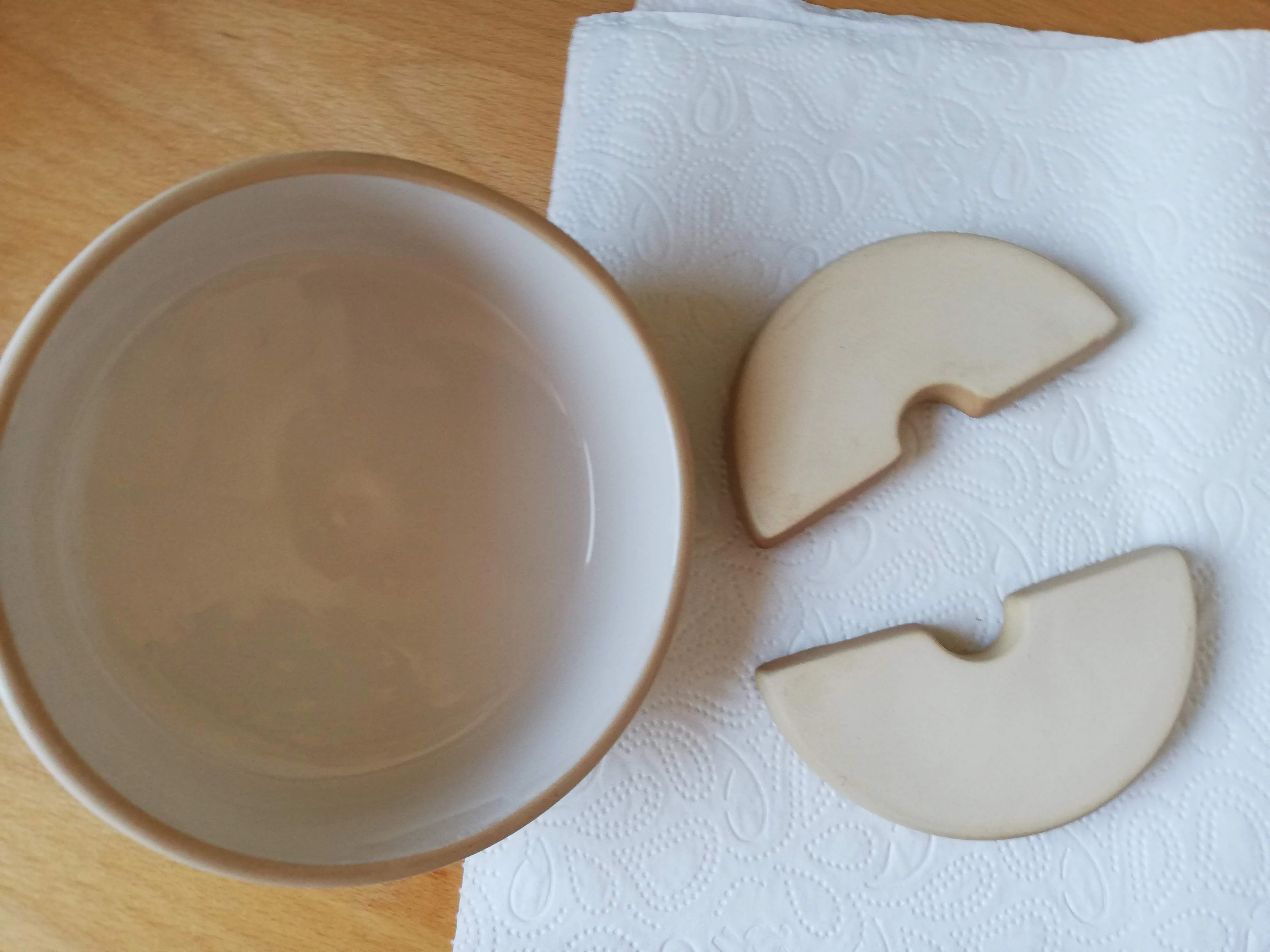 Deckel und Beschwerungssteine