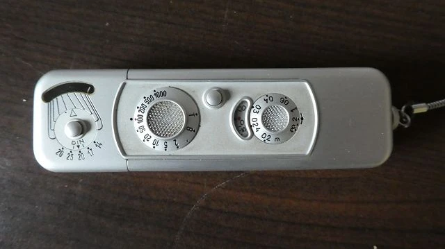 Minox B - 01