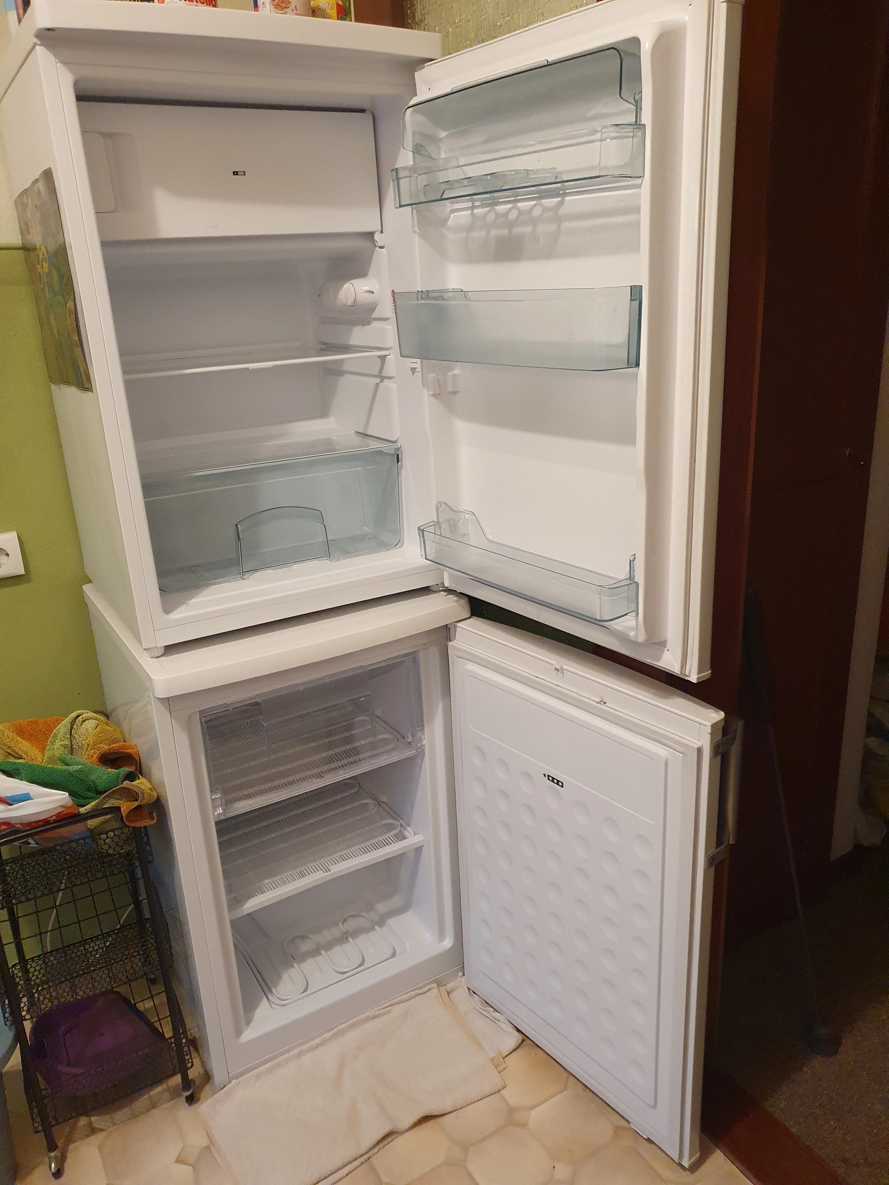 Kühl- + Gefrierschrank: 120€