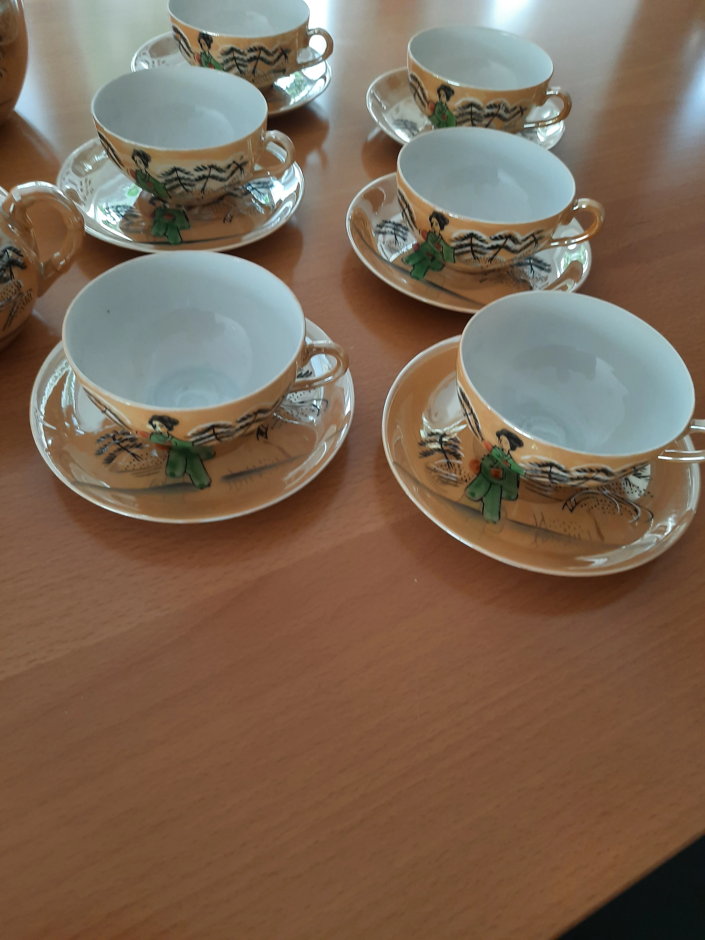 Tasse mit Unterteller 