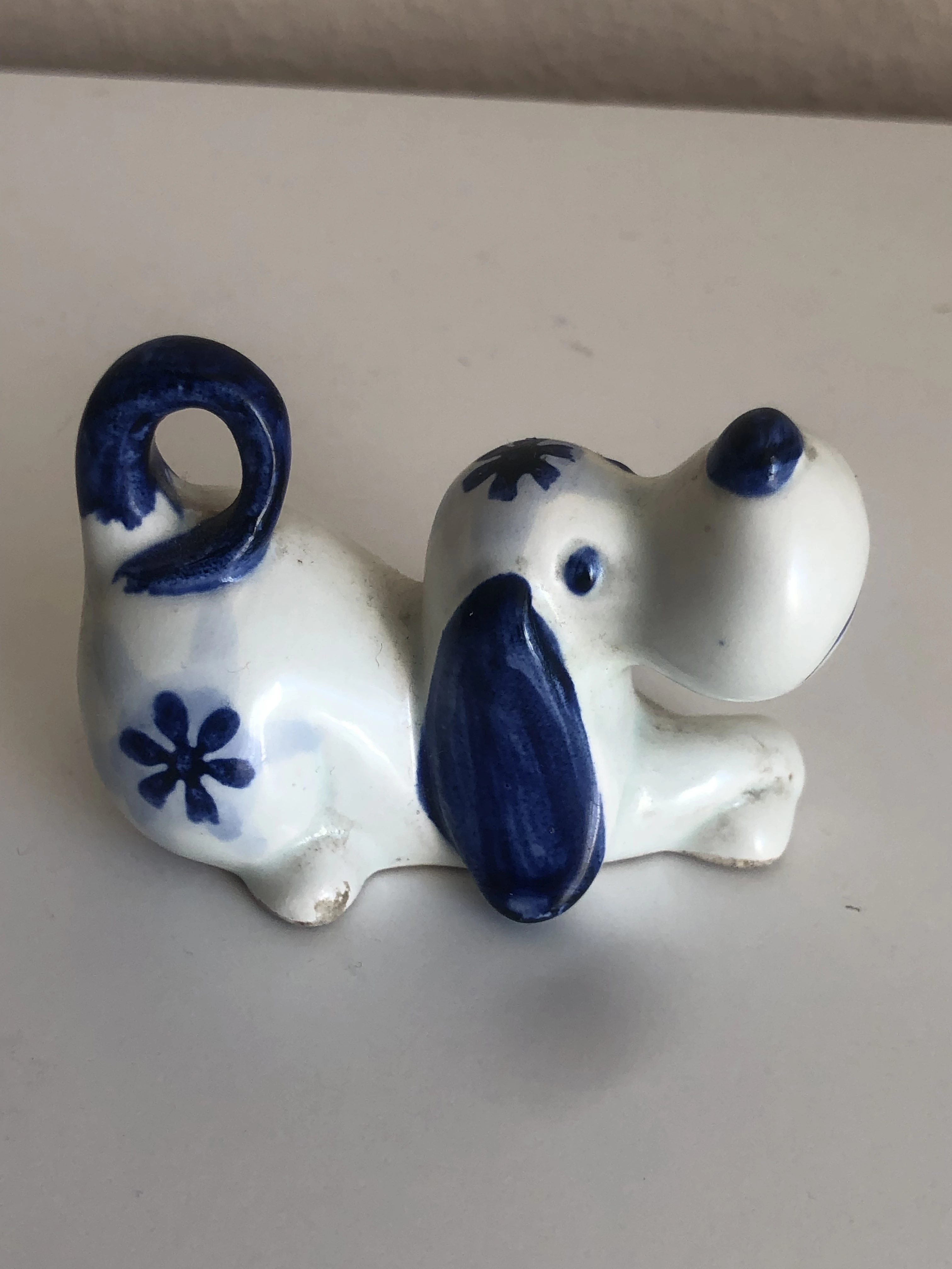 Hochwertige Porzellan Figuren Katze u. Hund 