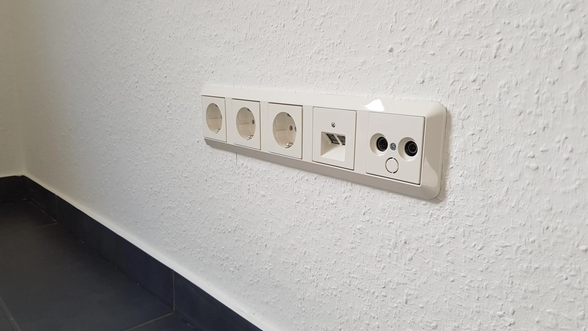 Moderne Elektrik