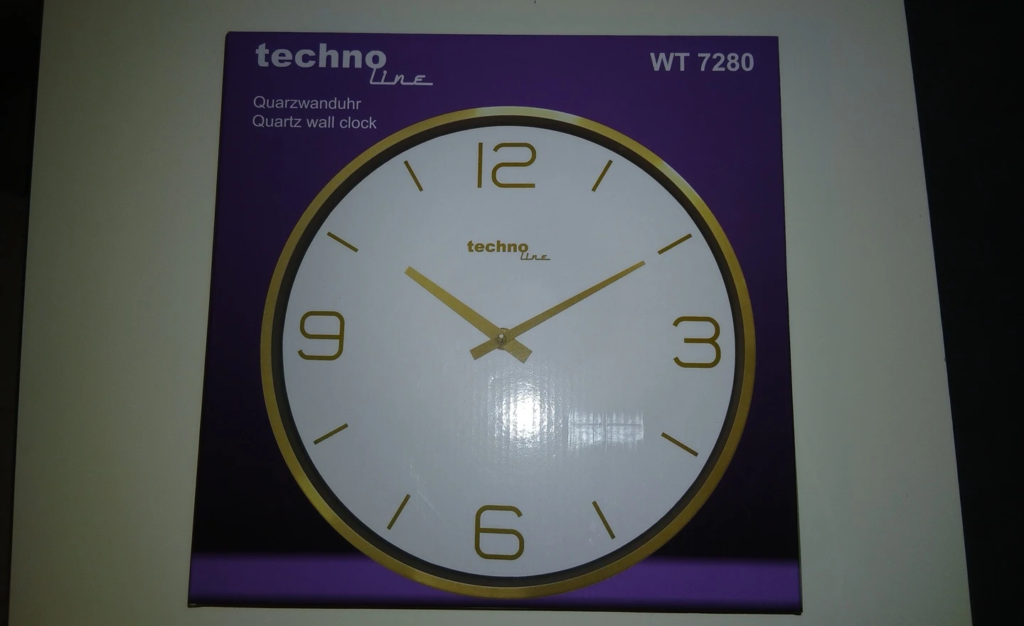 Uhr vorne