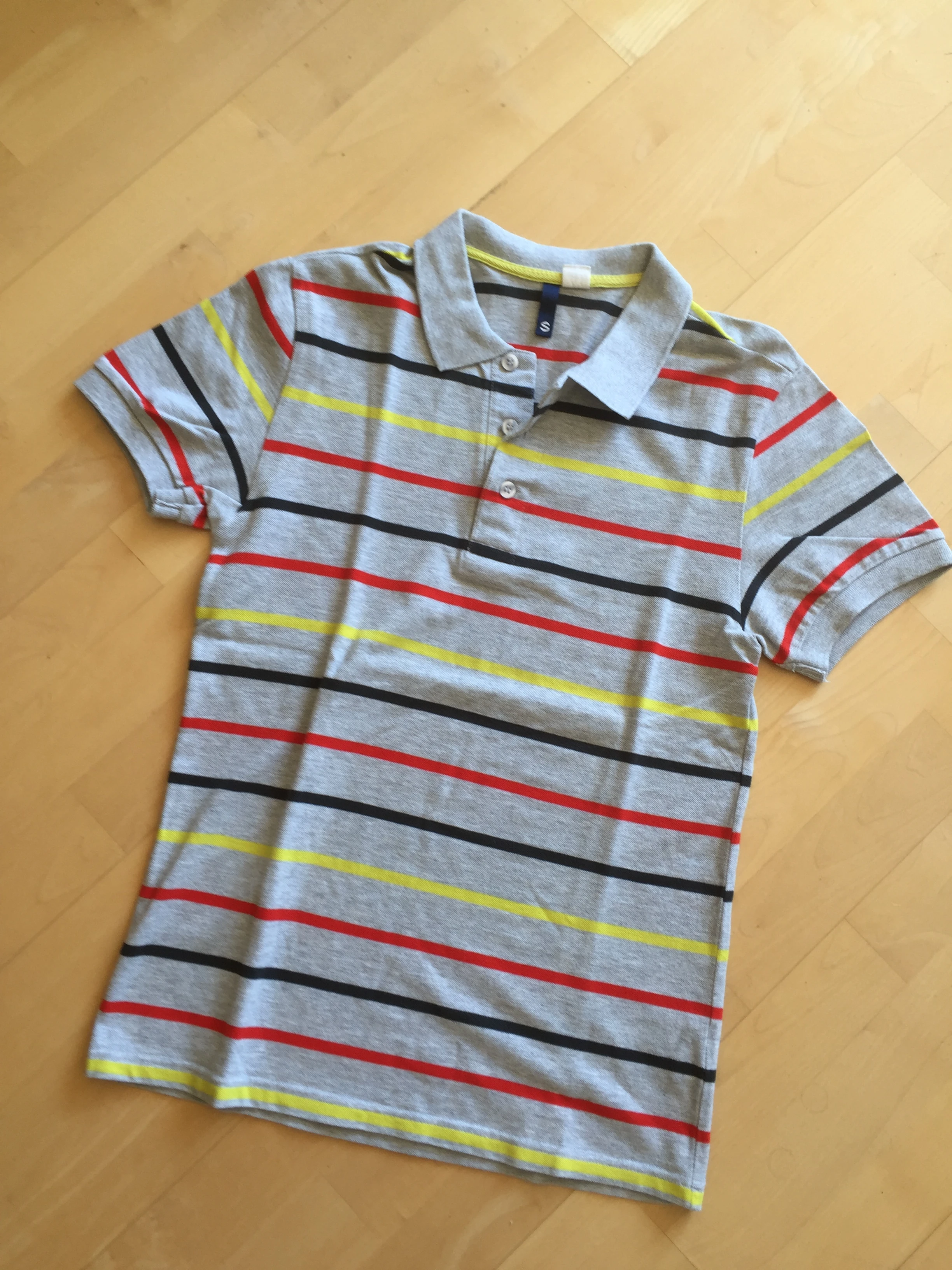 Hochwertiges Poloshirt Gr. S 