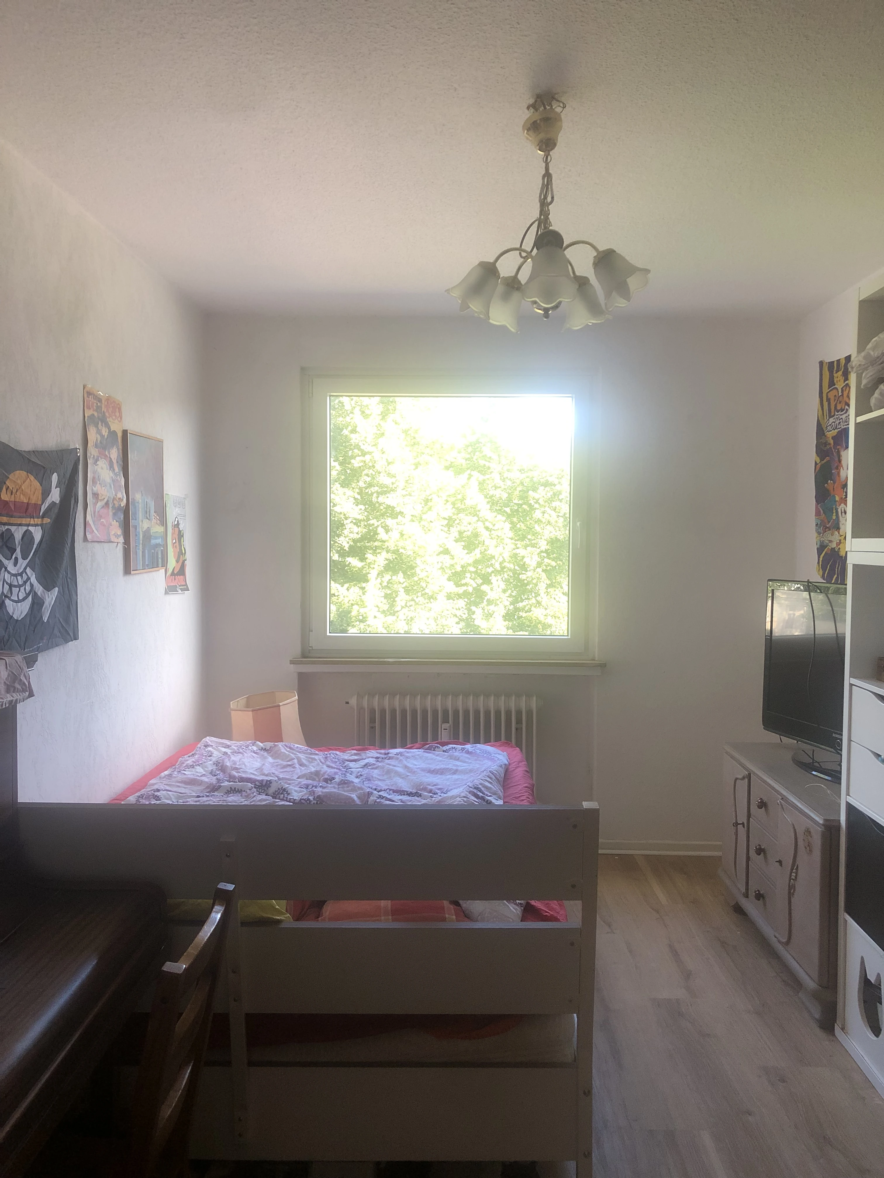 Möbeliertes Schlafzimmer
