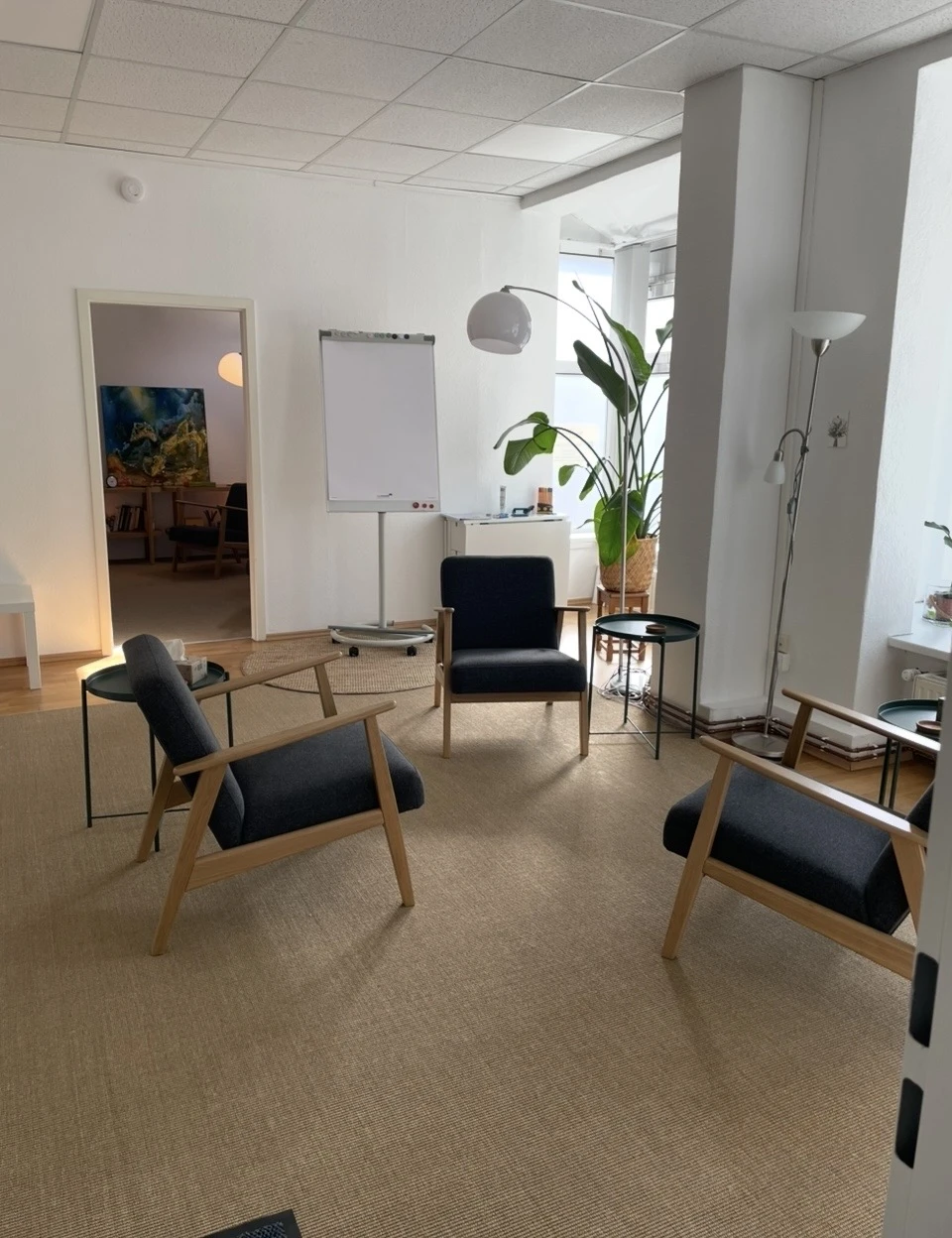 Großer Beratungsraum max. 9 Personen