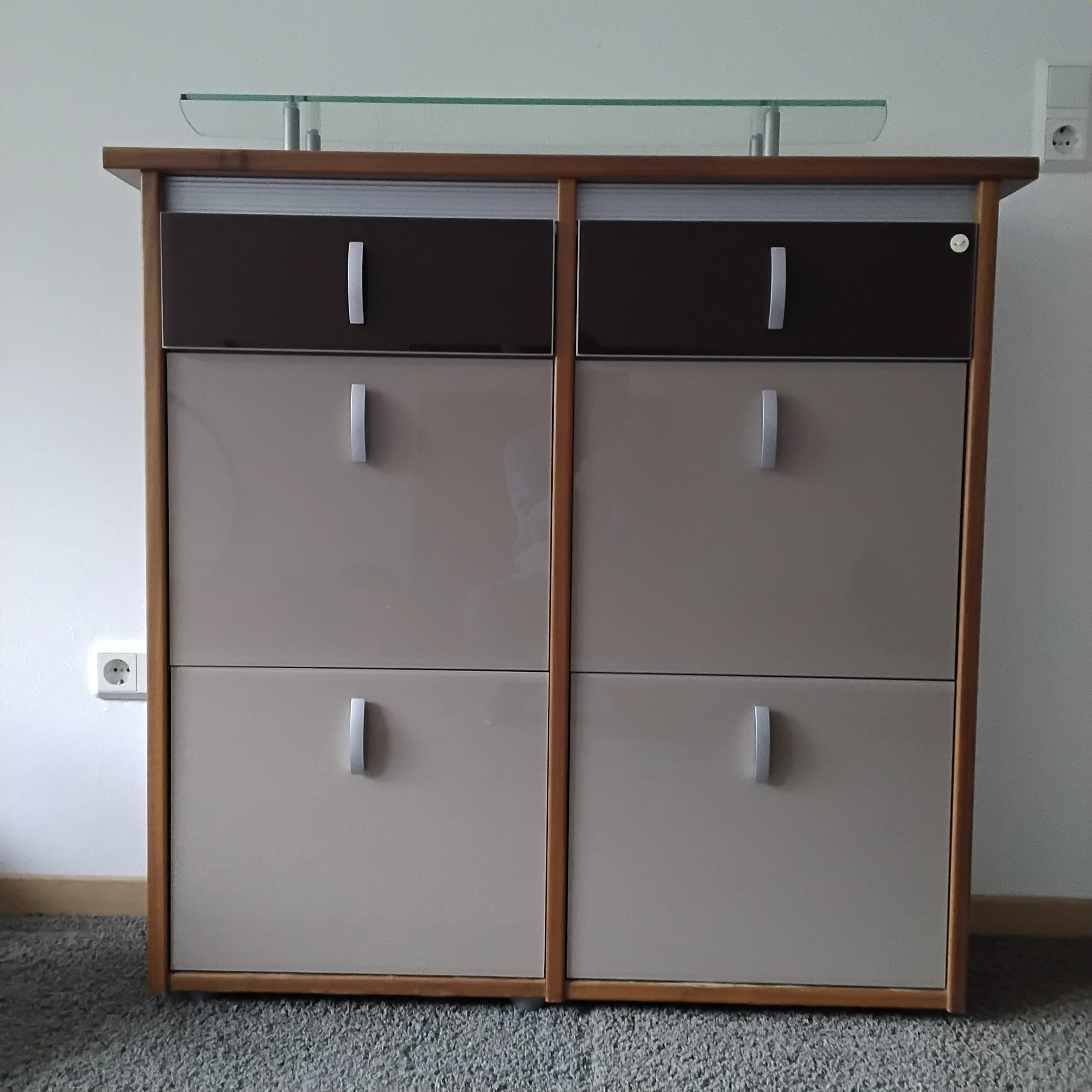 Schuhschrank
