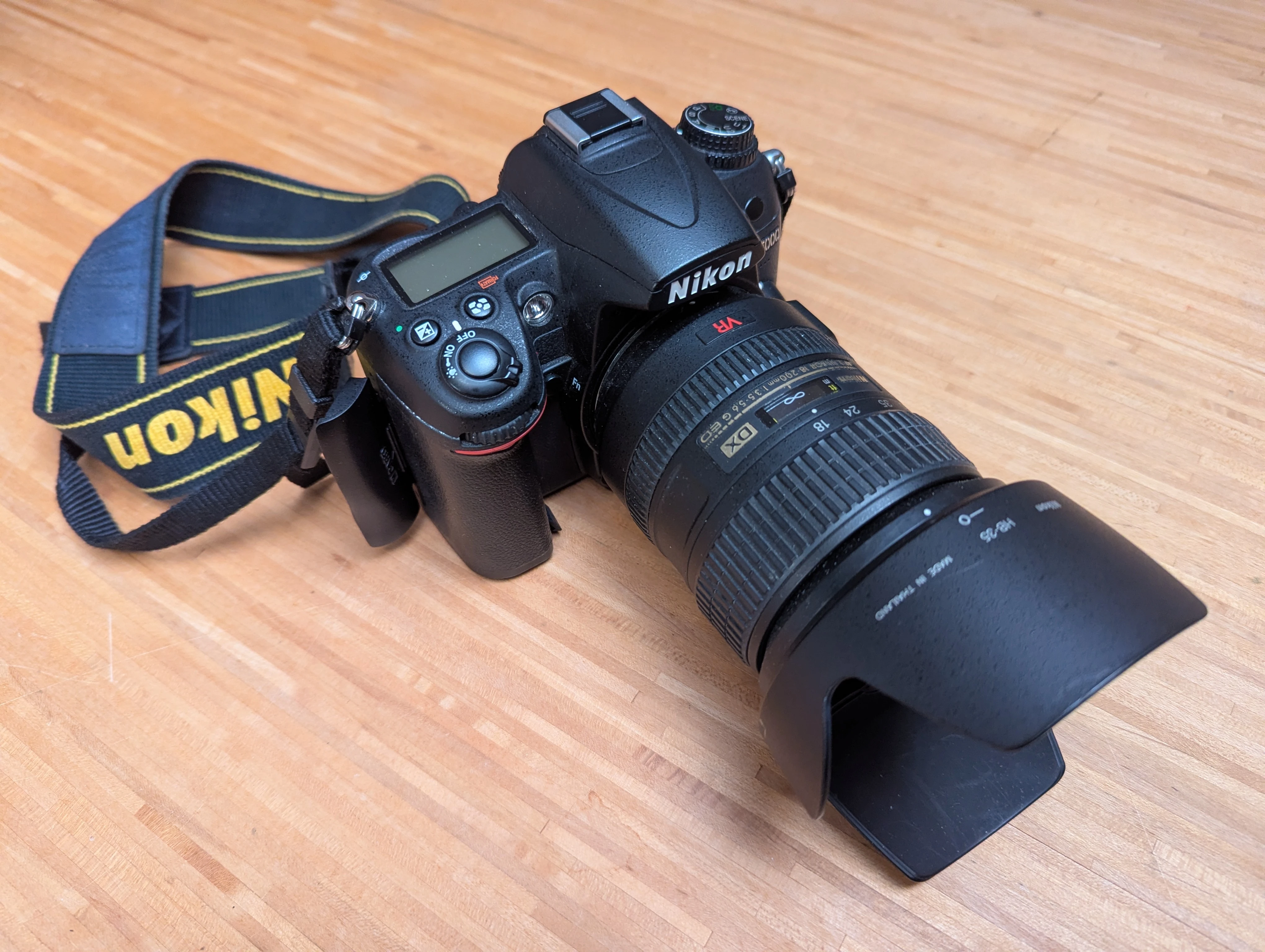 D 7000