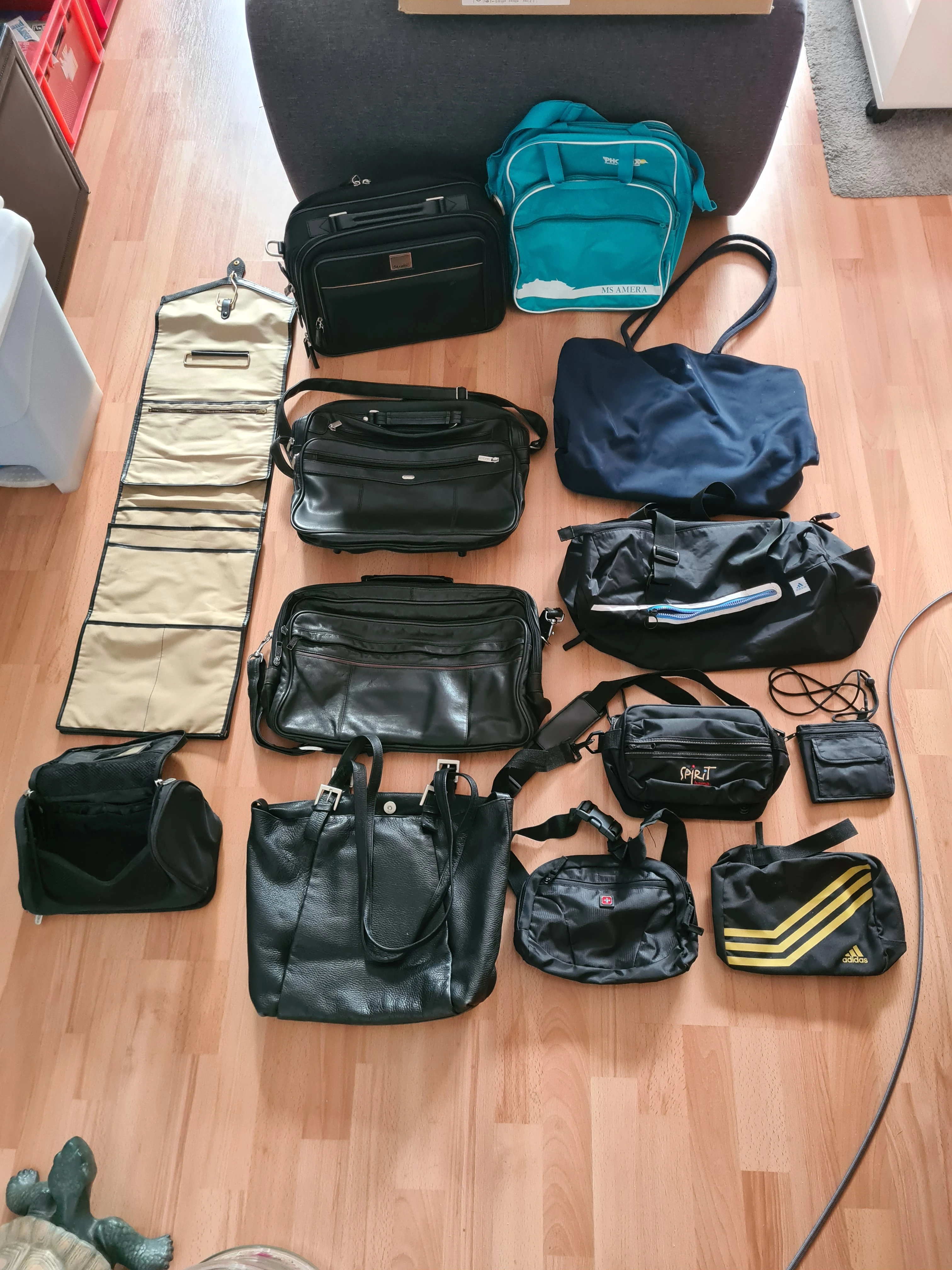 Diverse Taschen 