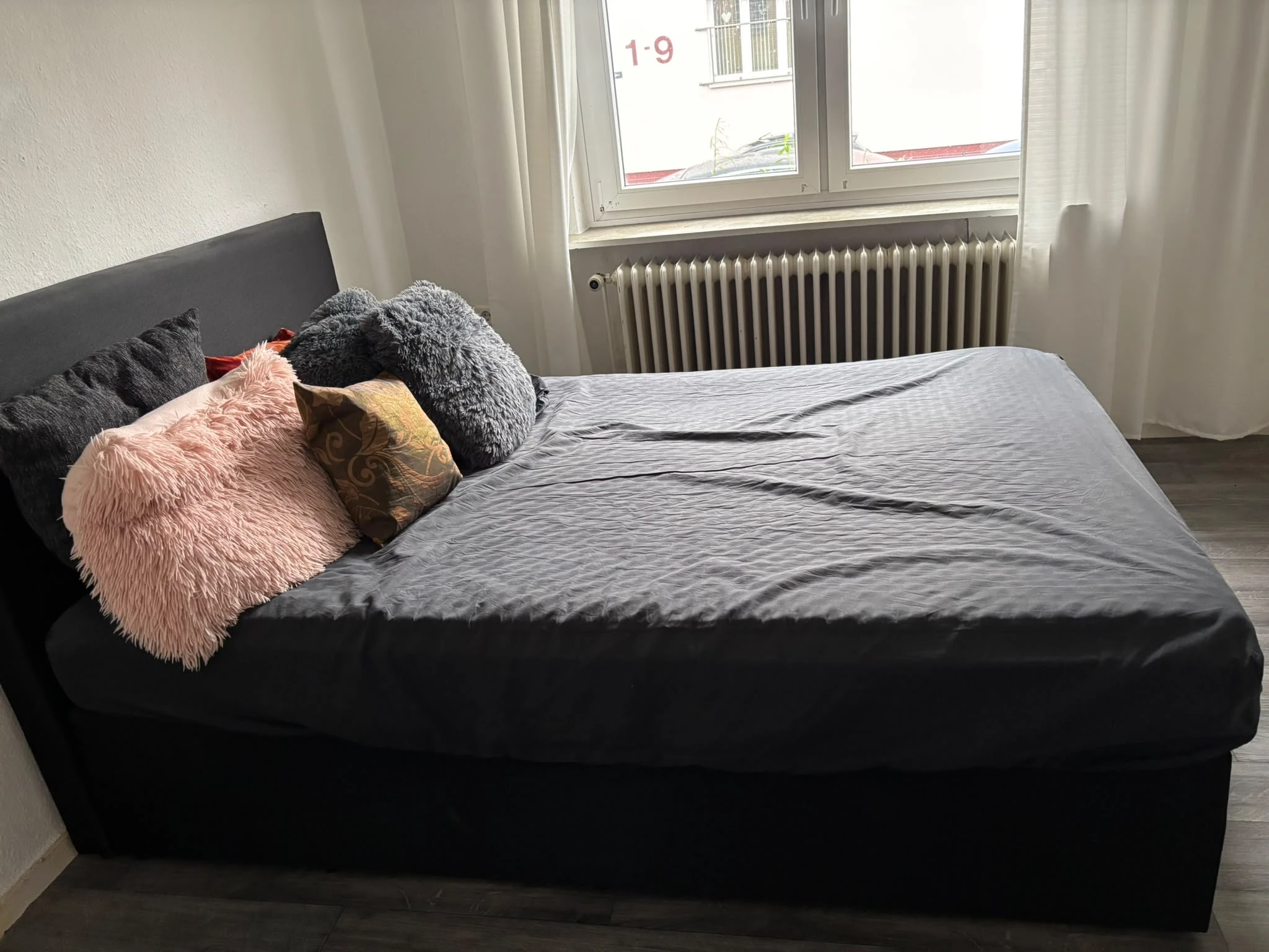 gebrauchtes Bett