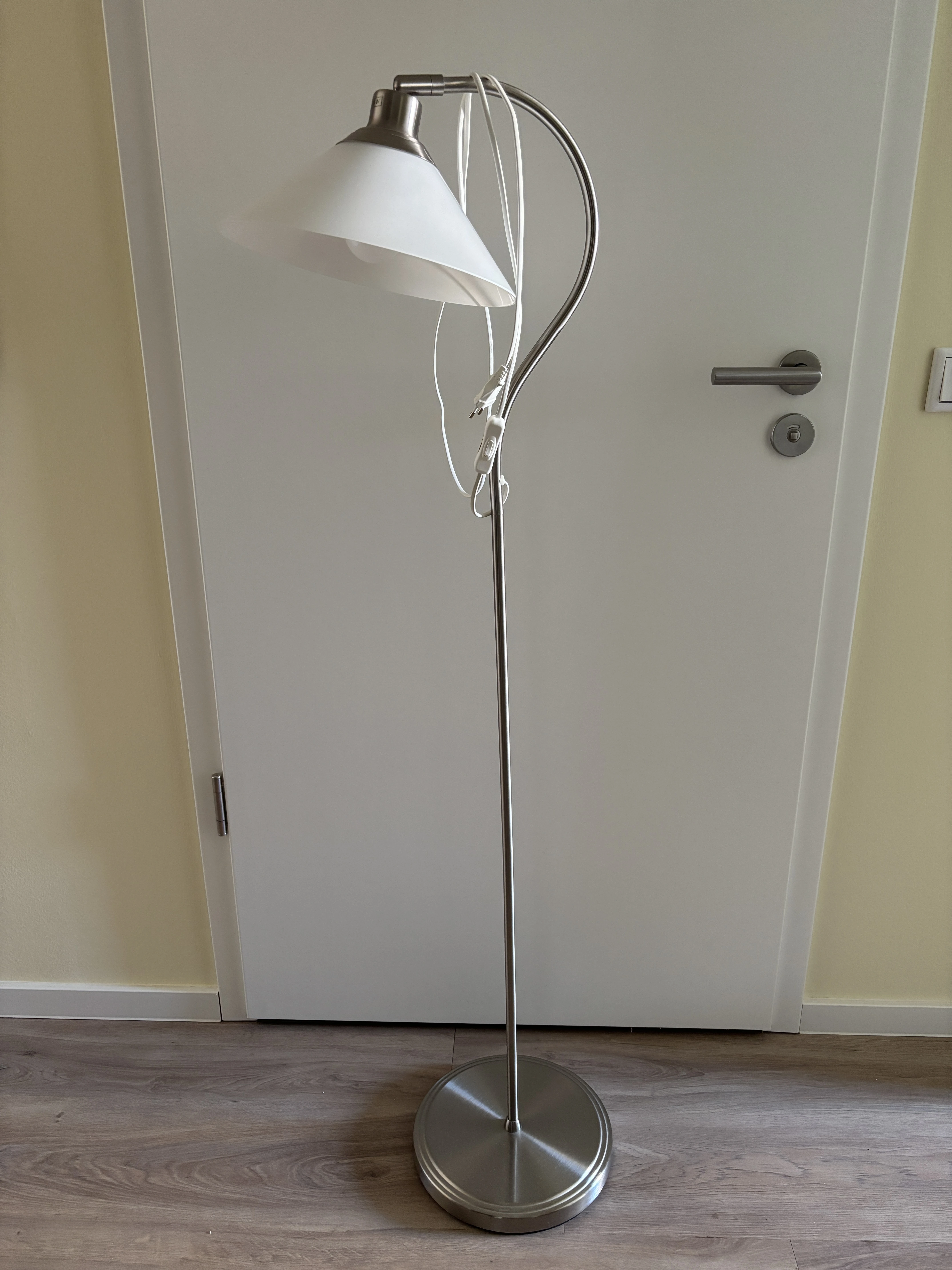 Stehlampe