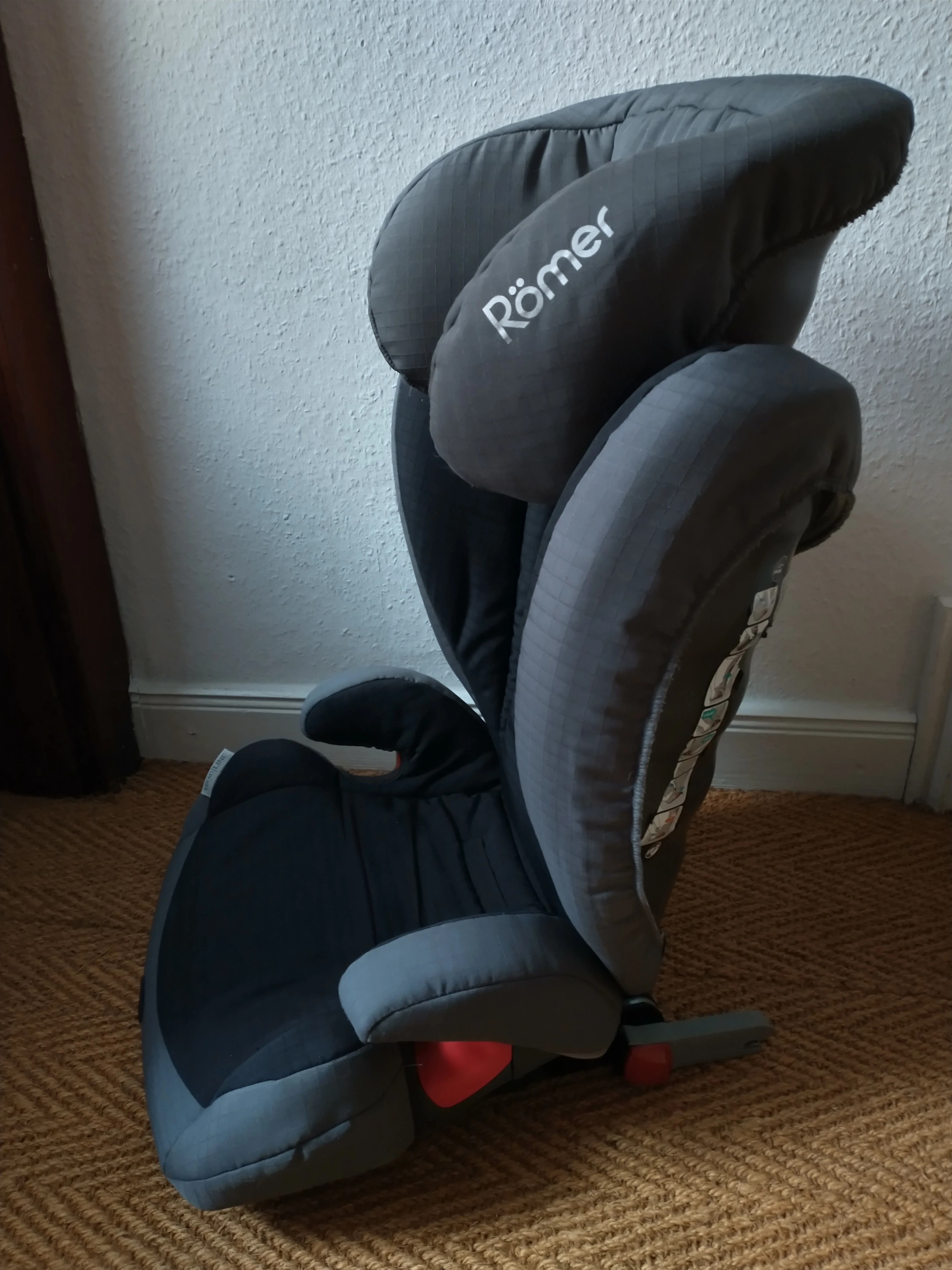Römer-Kinderautositz, seitlich