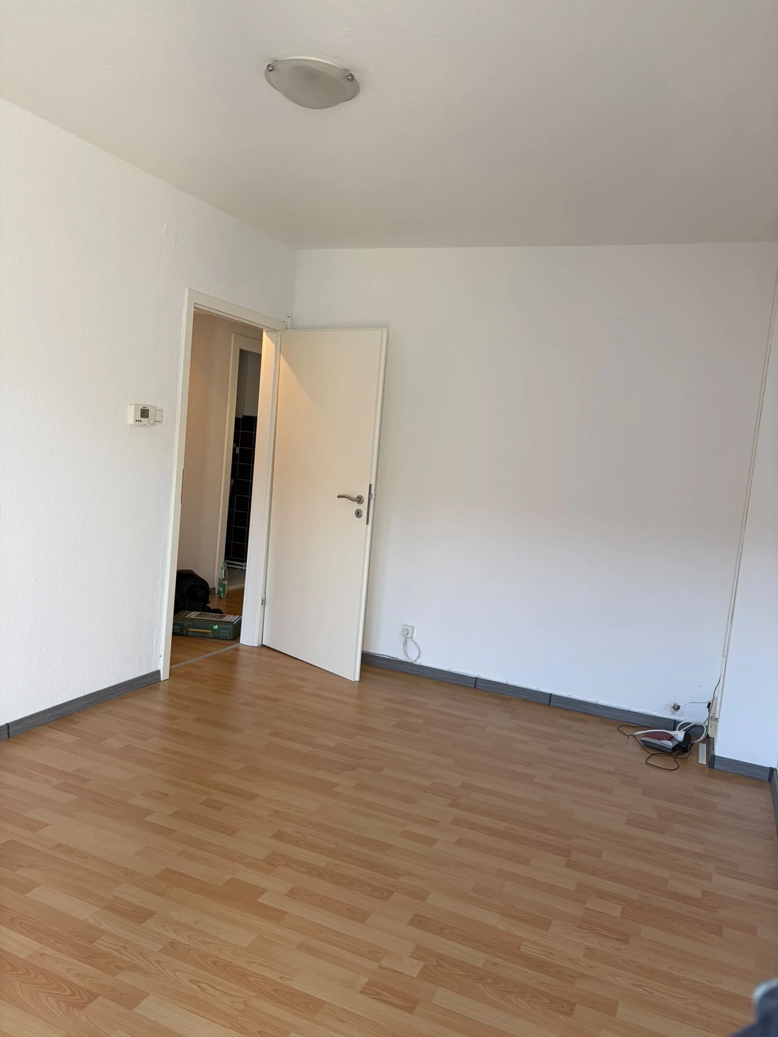 Tür neu ! Ab schließbar
