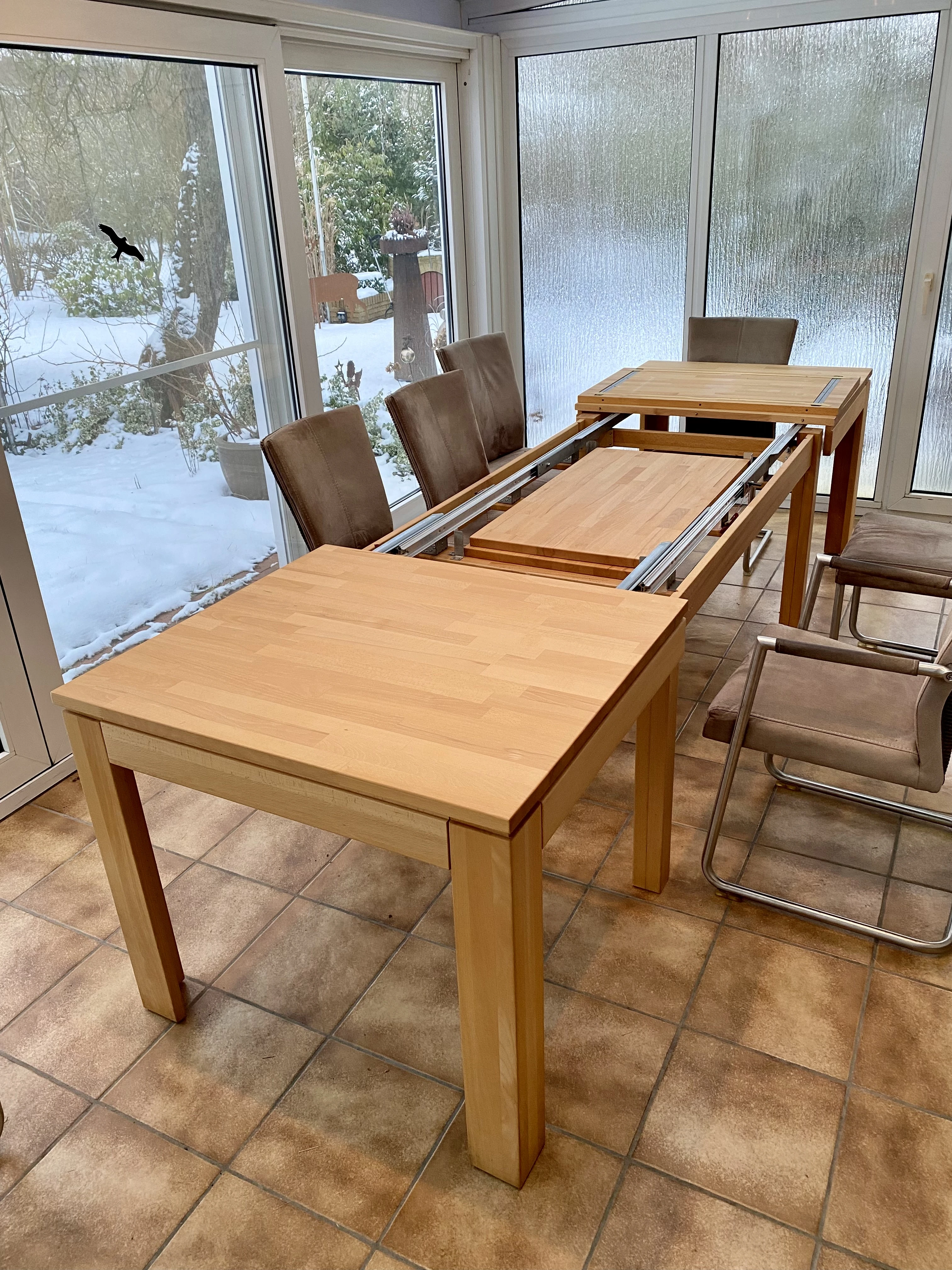 Ausziehtisch