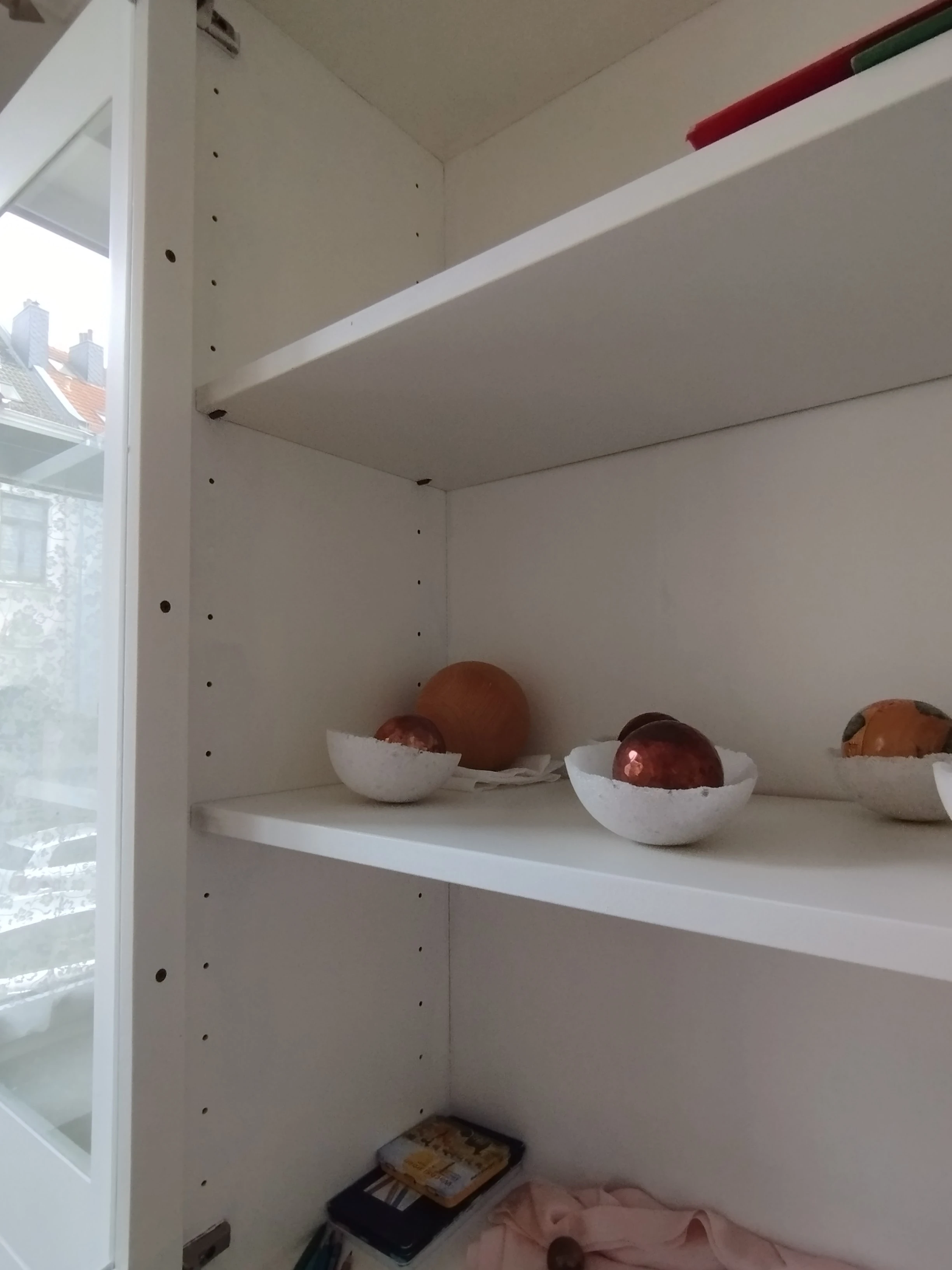 Vitrinenschrank8