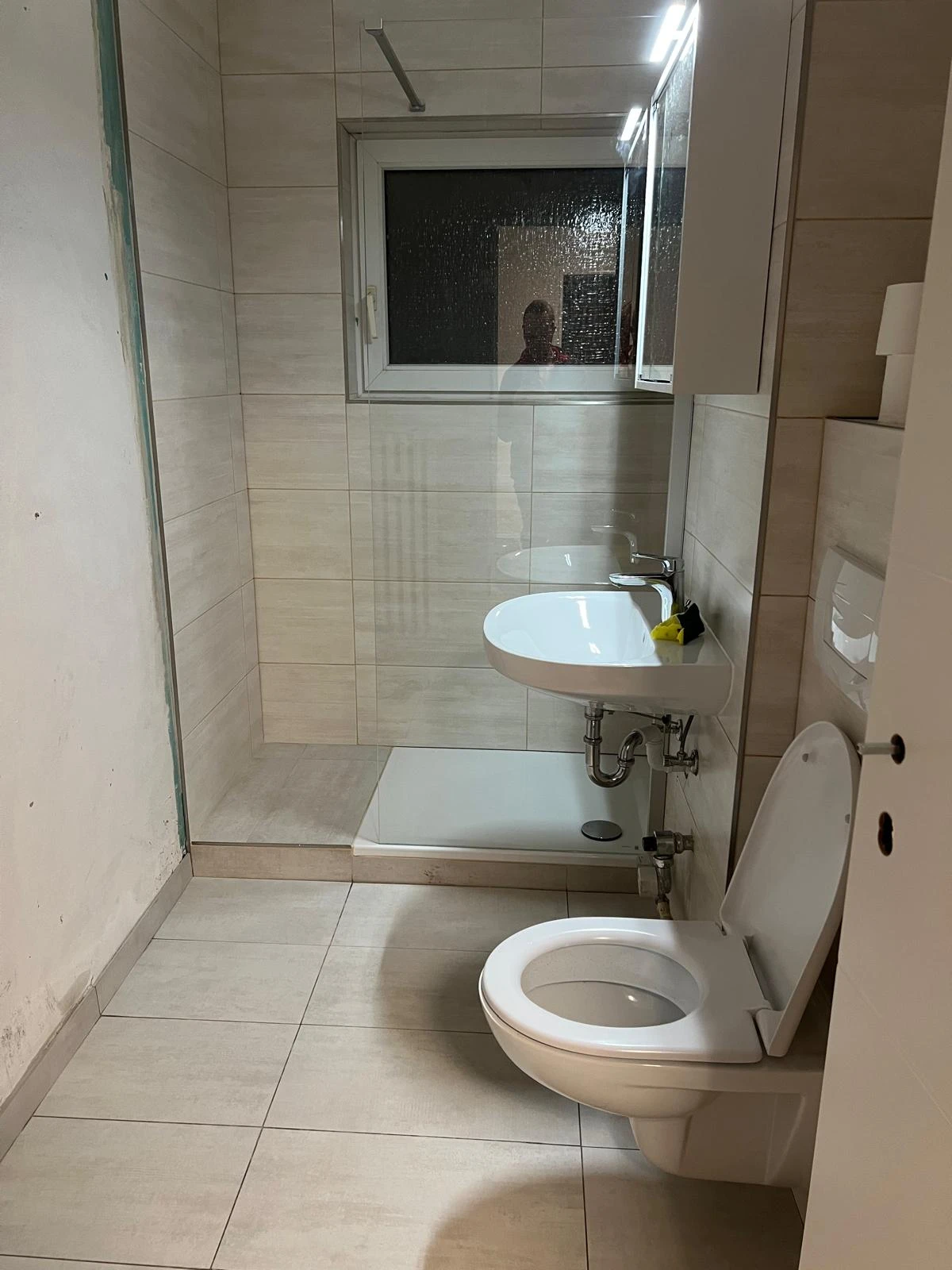 Modernes Badezimmer