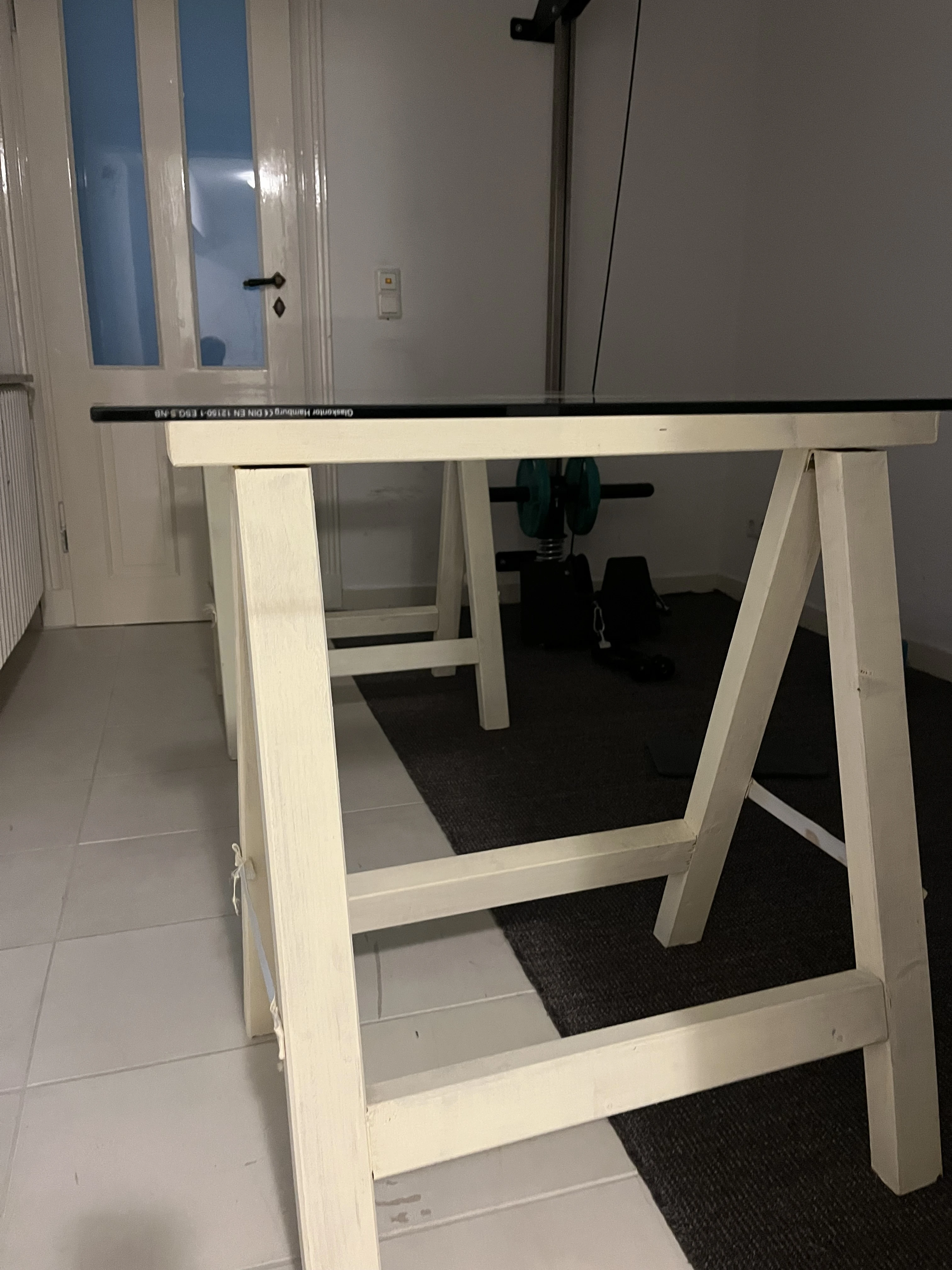 Schreibtisch 