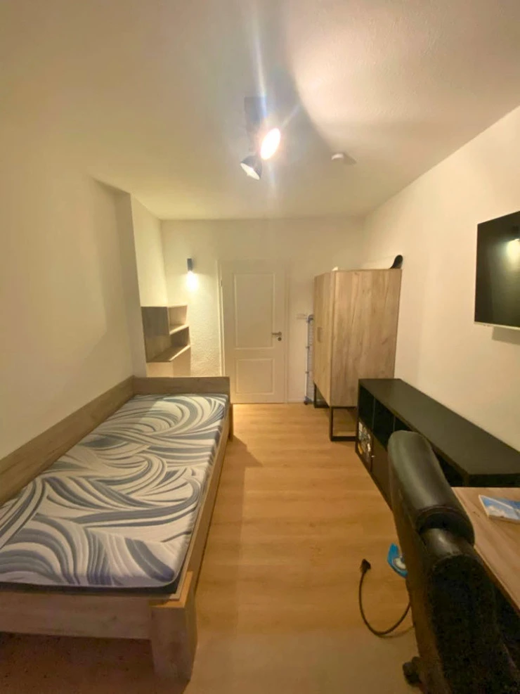 Das Zimmer aus Sicht des Balkons