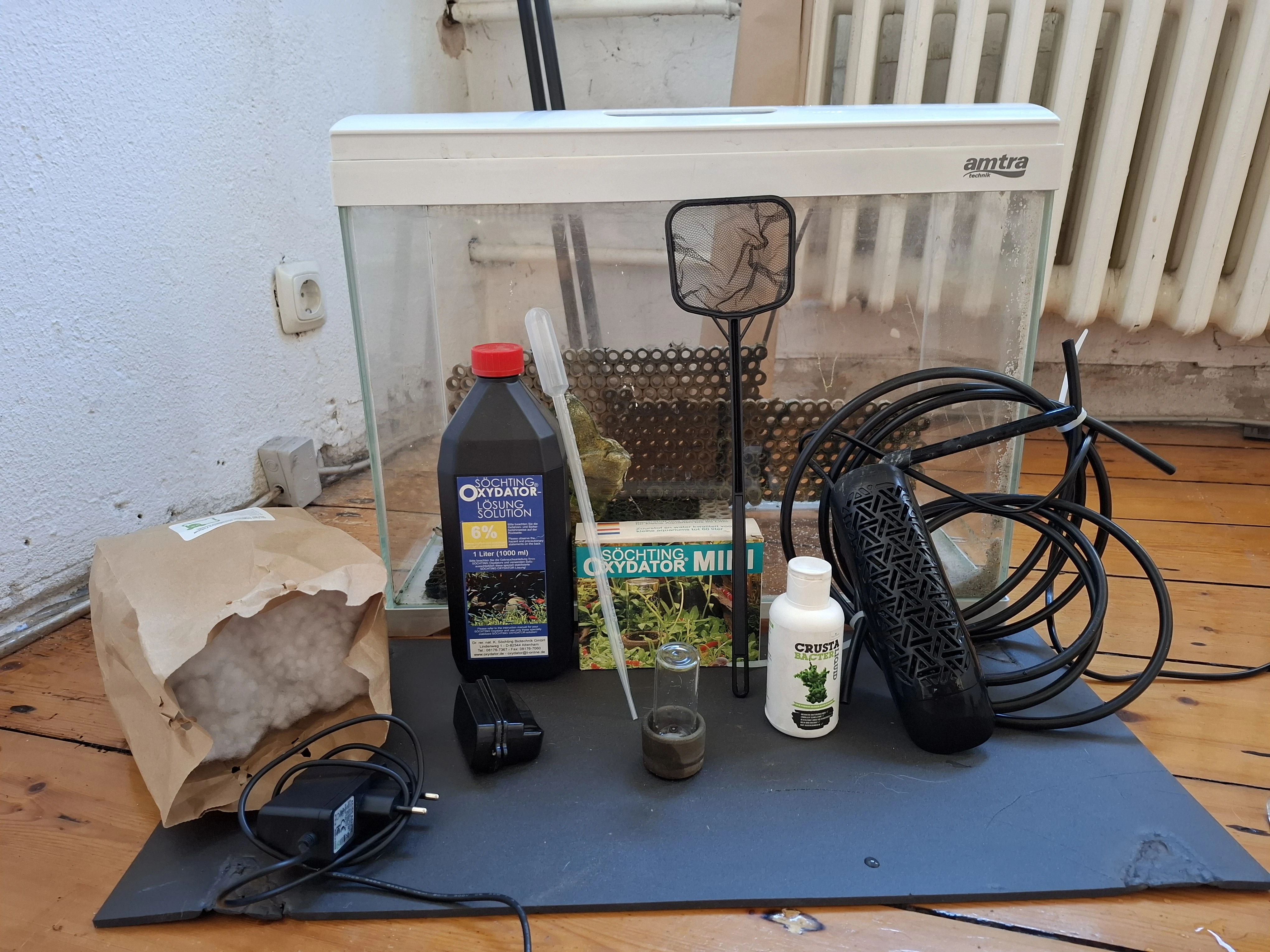 Aquarium mit Zubehör