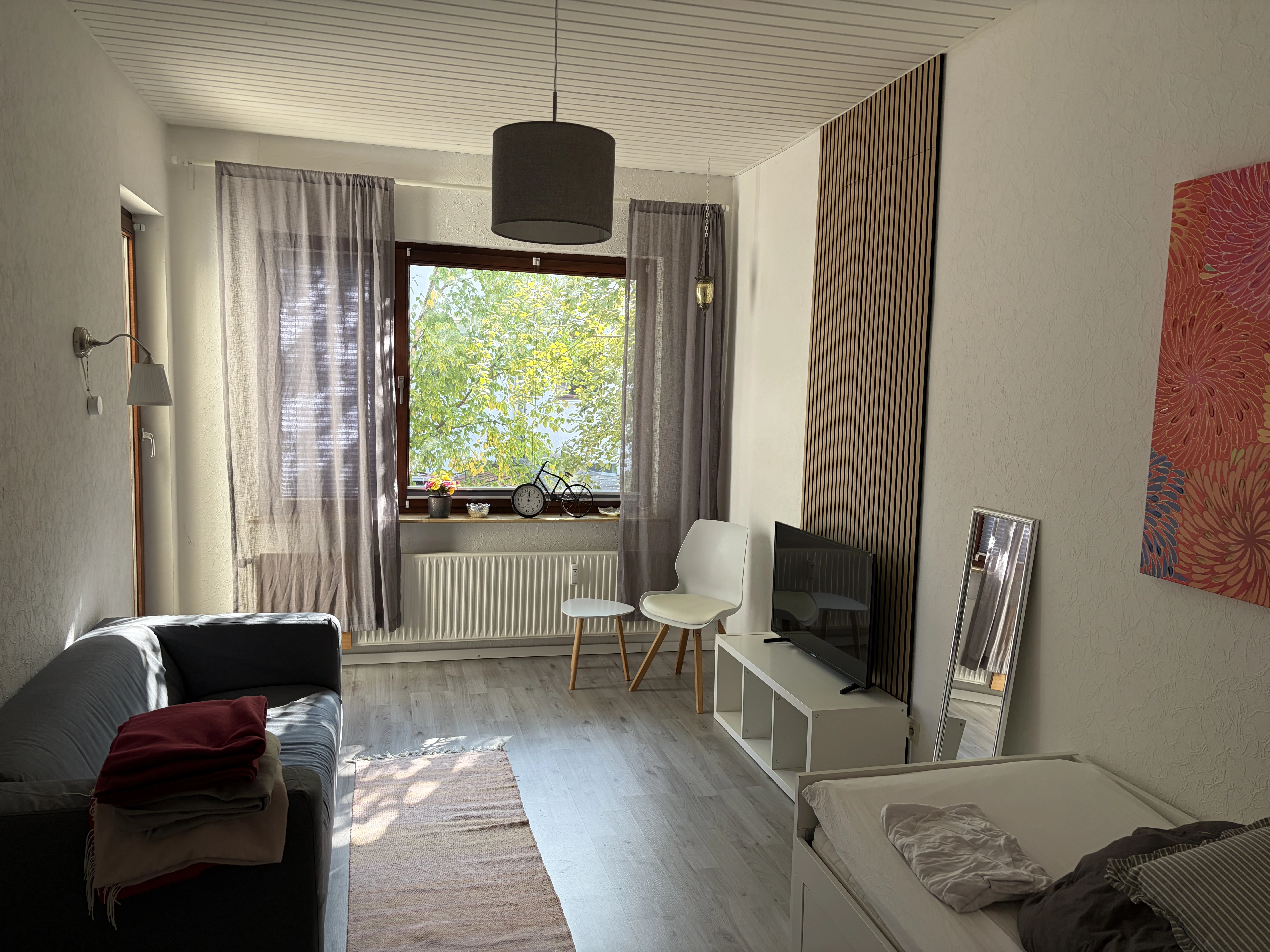 Das Bett kann zum DB ausgezogen werden