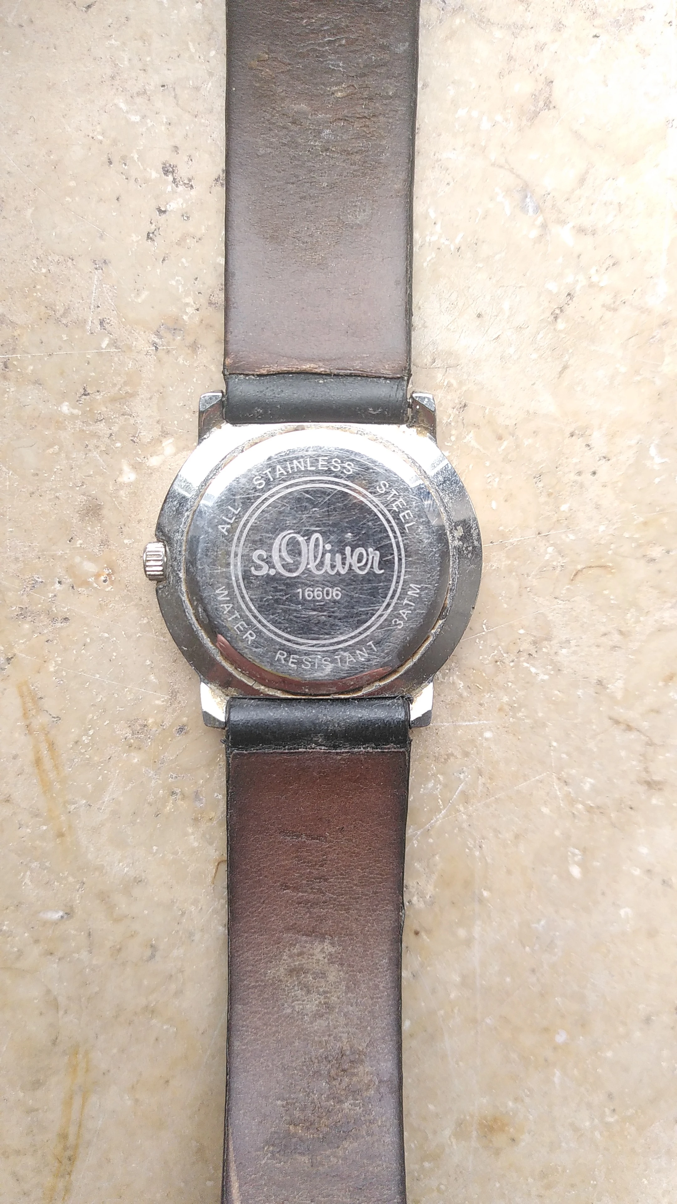 Rückseite der Uhr