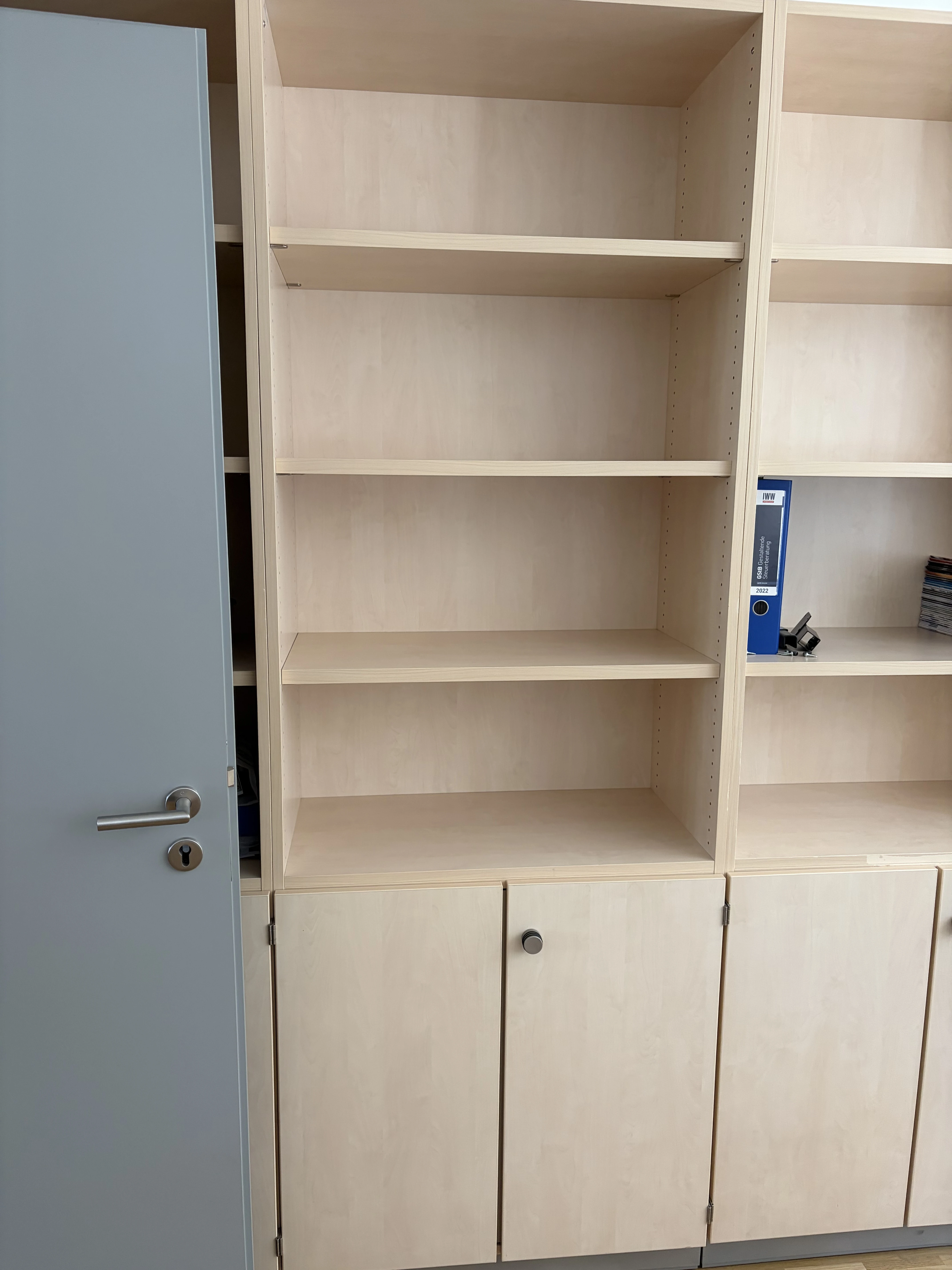 Büroschrank oberer Teil
