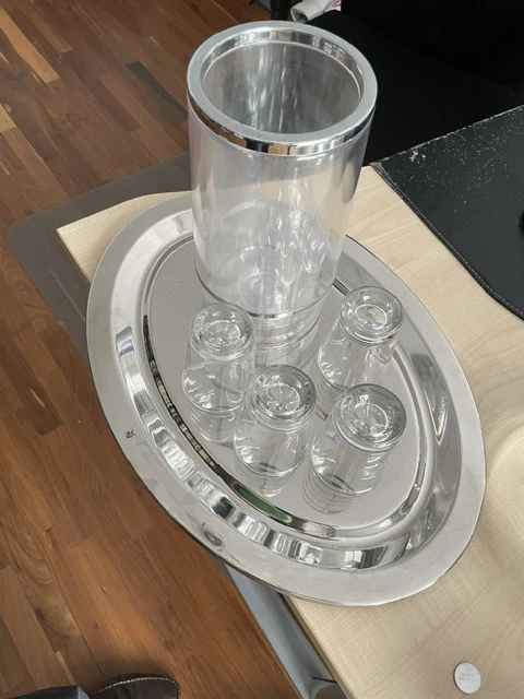 (Wein-)Kühler mit ital. Weigläsern