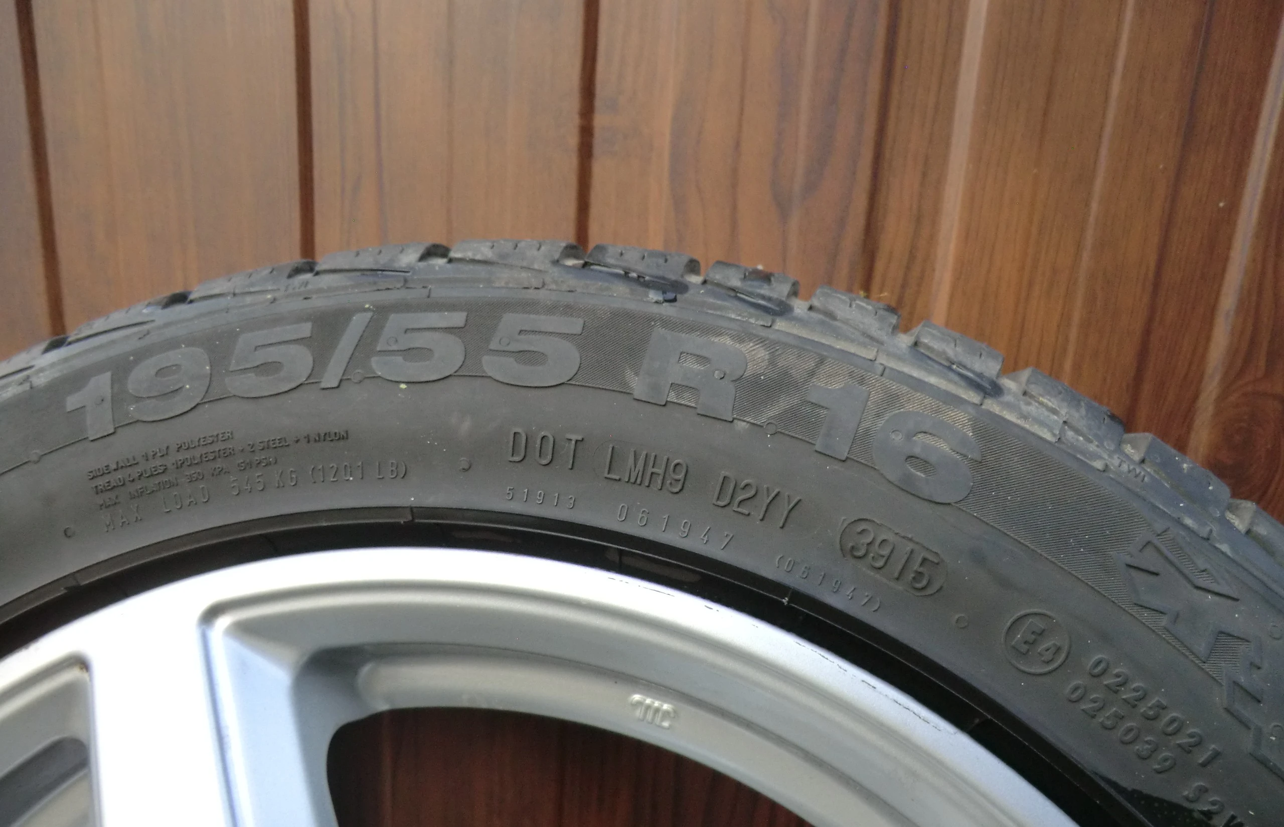 195 / 55 R 16
