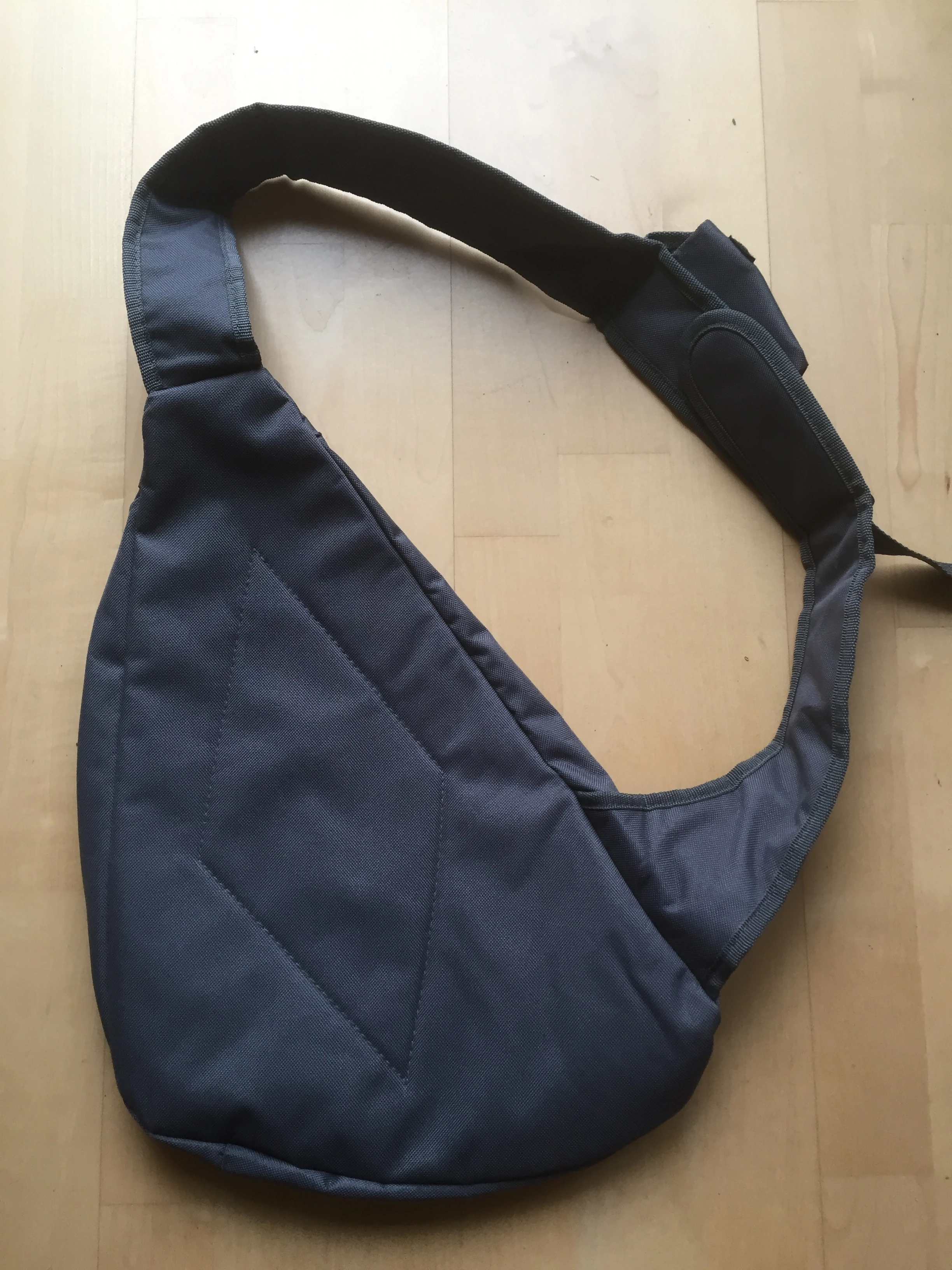   Kult Umhänge- Schultertasche 