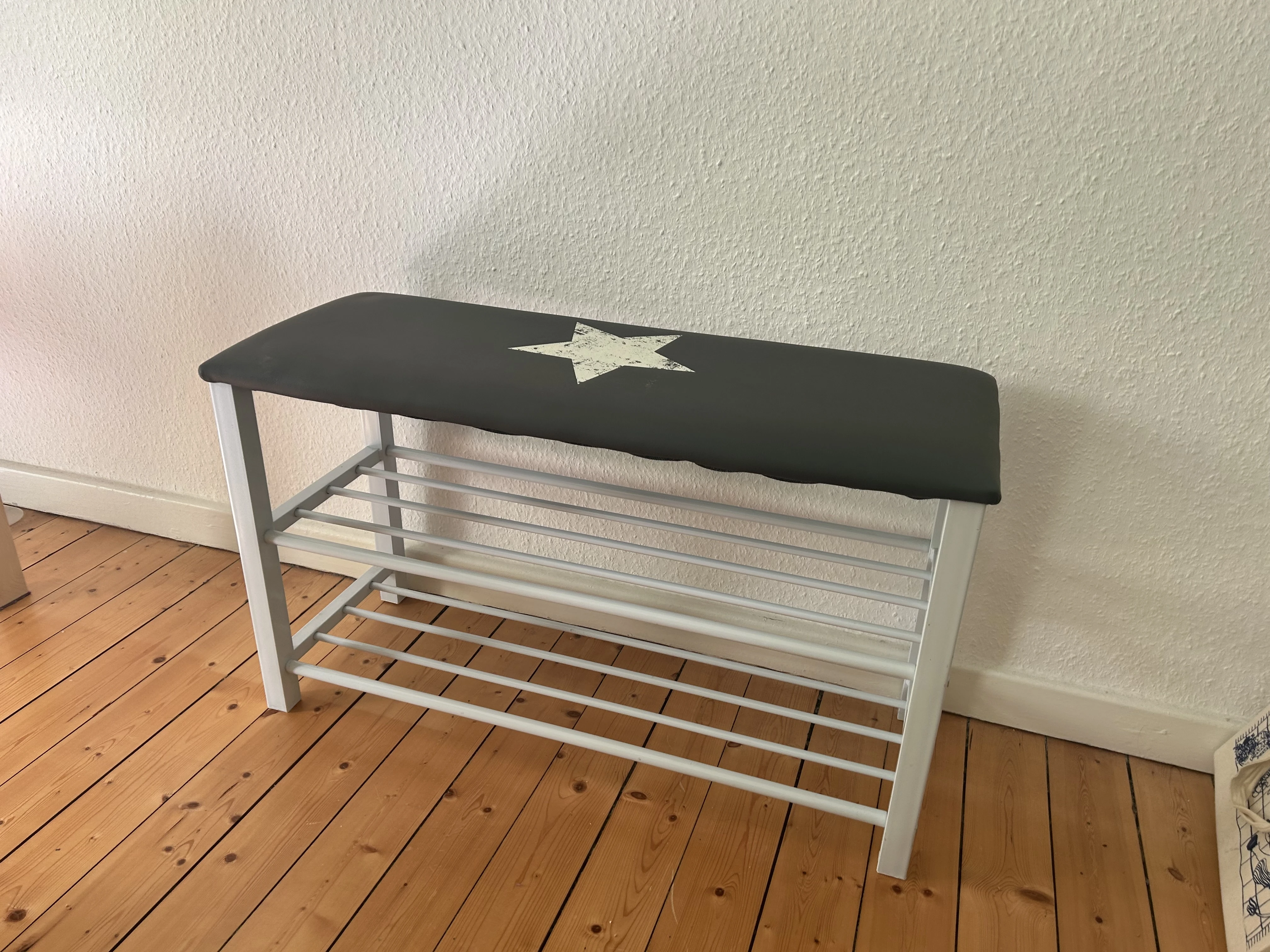 Schuhregal mit Sitzbank (L x Bx H: 78 x 30 x 48 cm, Stern)